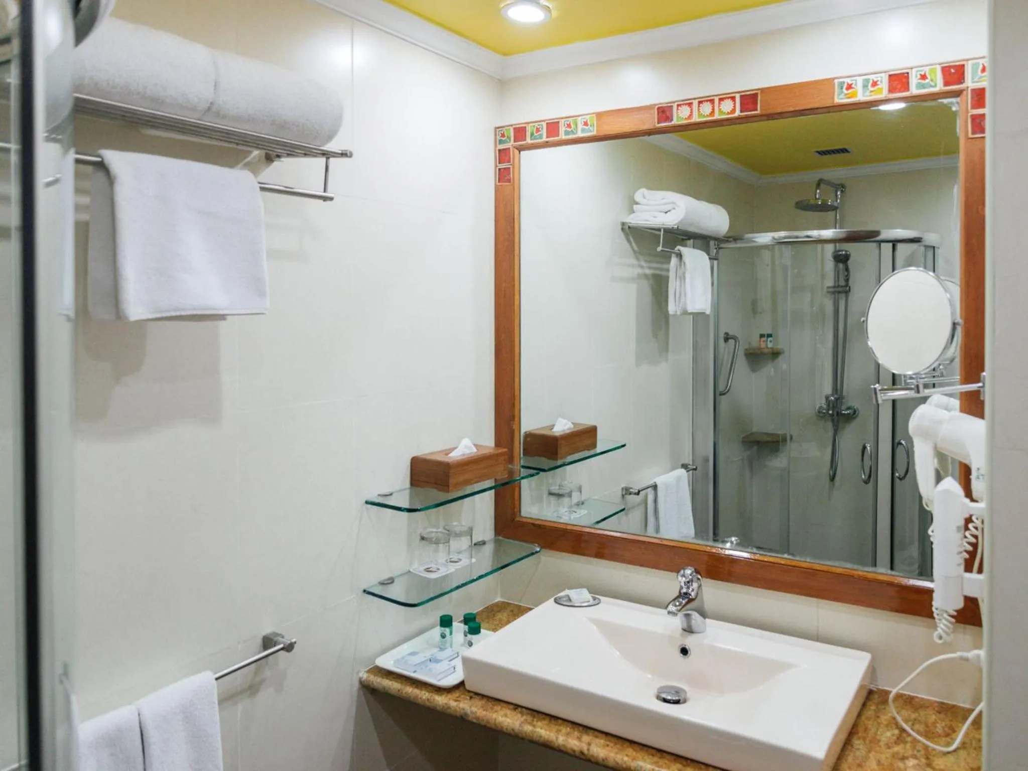 Bathroom in Acron Candolim Regina