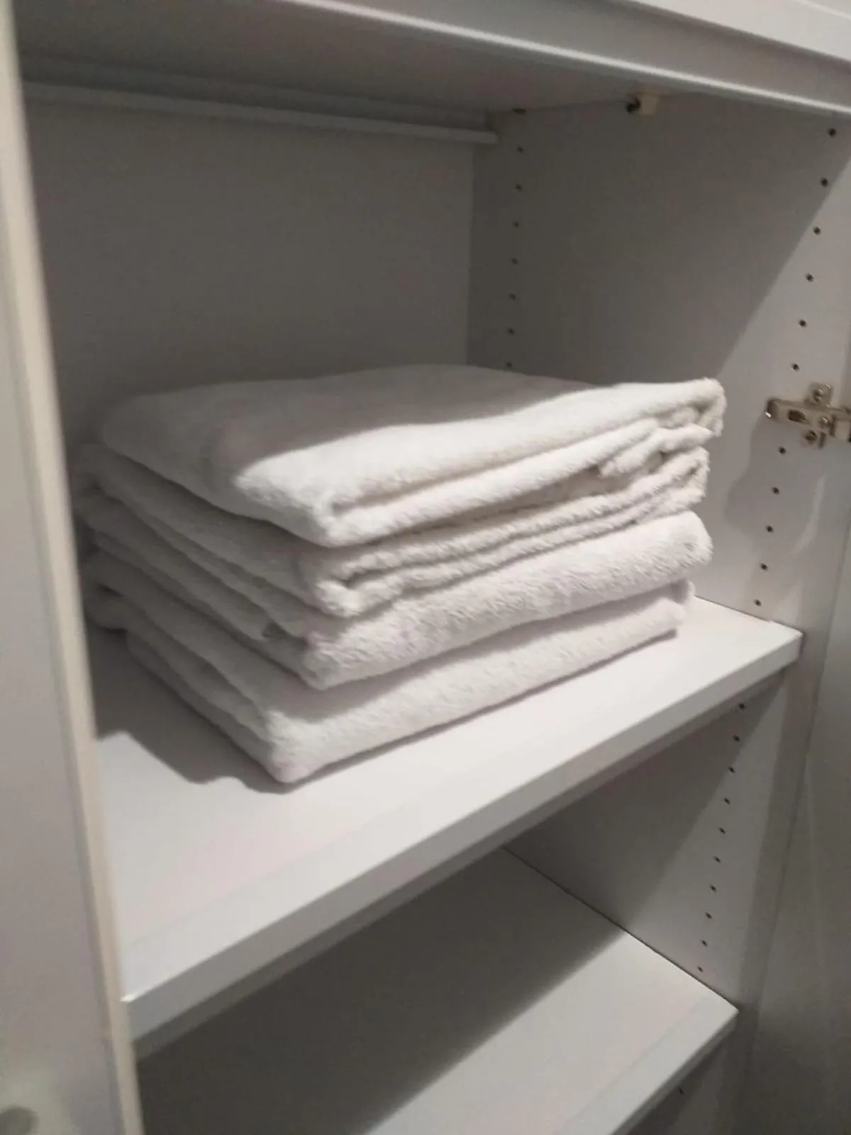 Bathroom in PARIS par trains, AREA, Studios avec salle de bain et kitchenette Privées, OU, chambres avec salles bain et cuisines communes