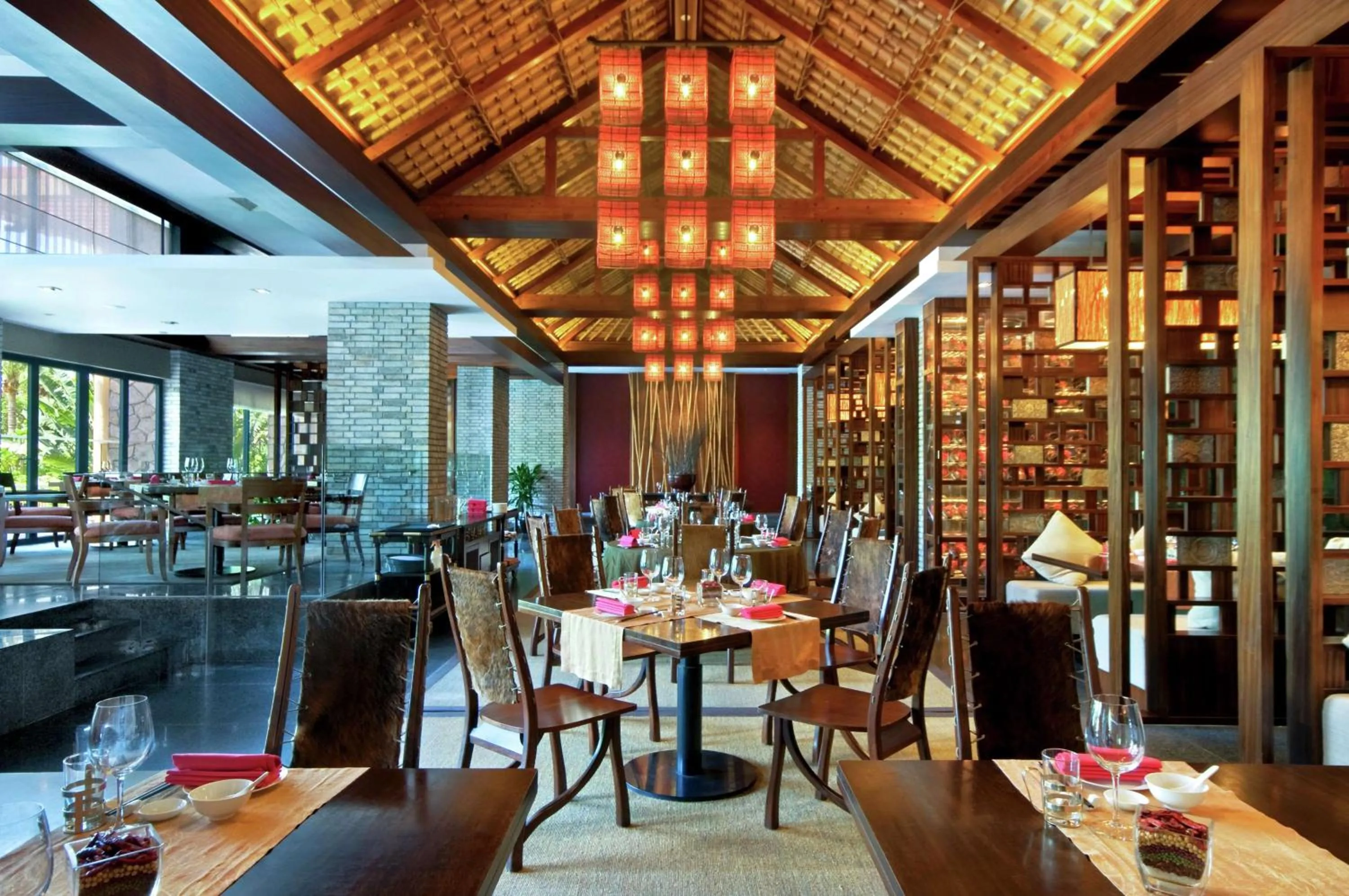 Restaurant/places to eat in Hilton Sanya Yalong Bay Resort & Spa