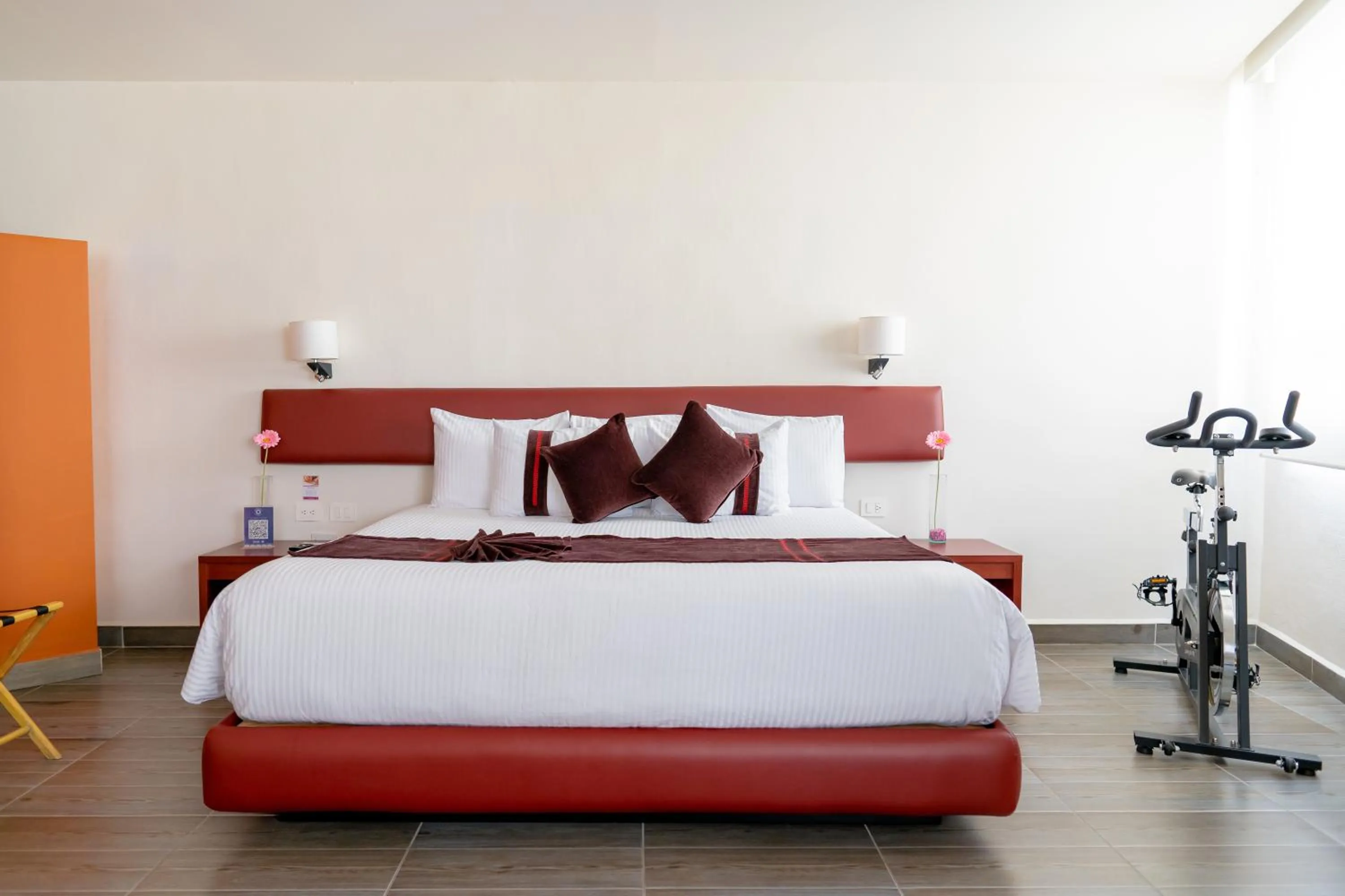 Bedroom, Bed in Mision Puebla Angelopolis