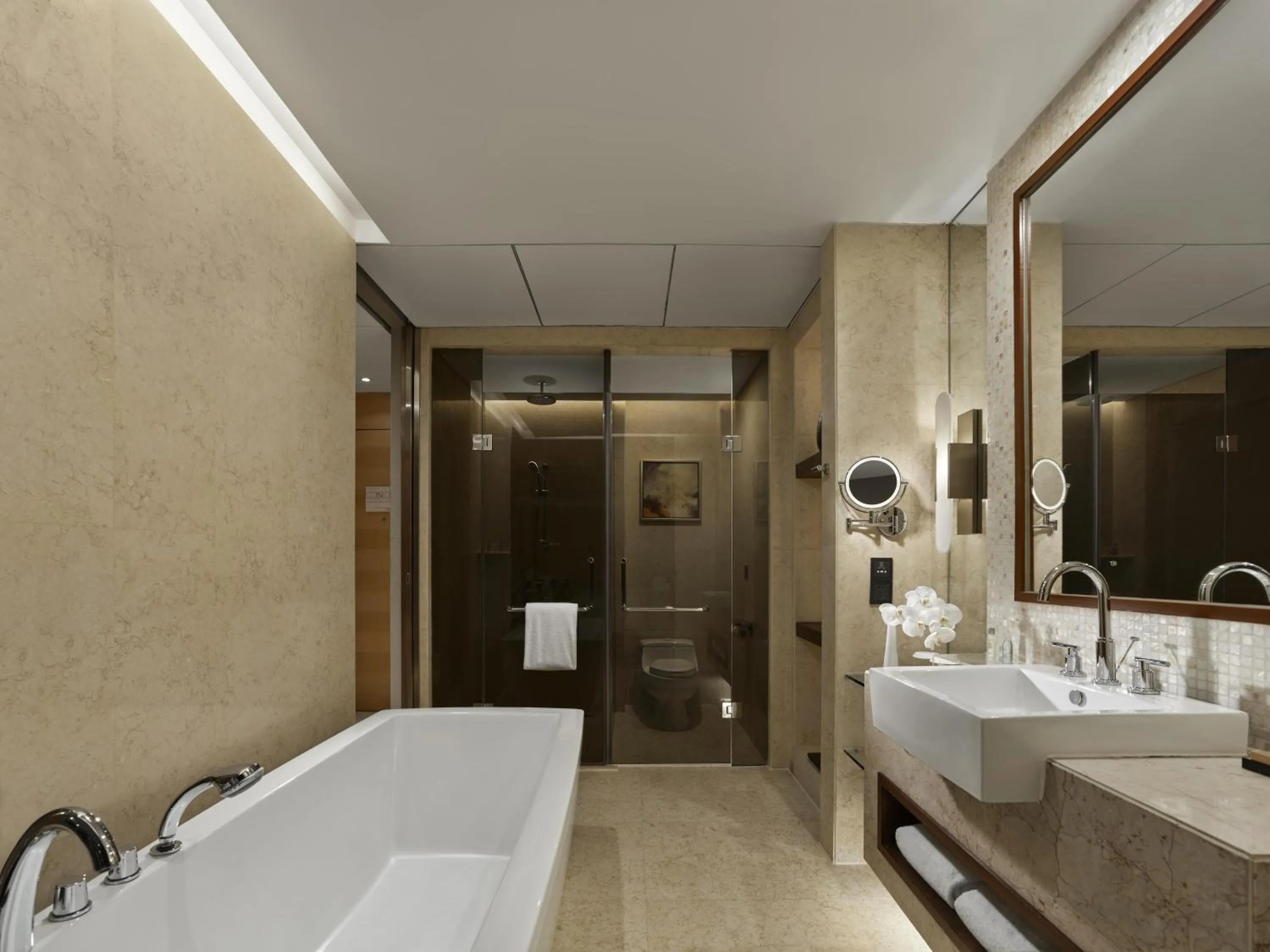 Bathroom in Hilton Shanghai Hongqiao