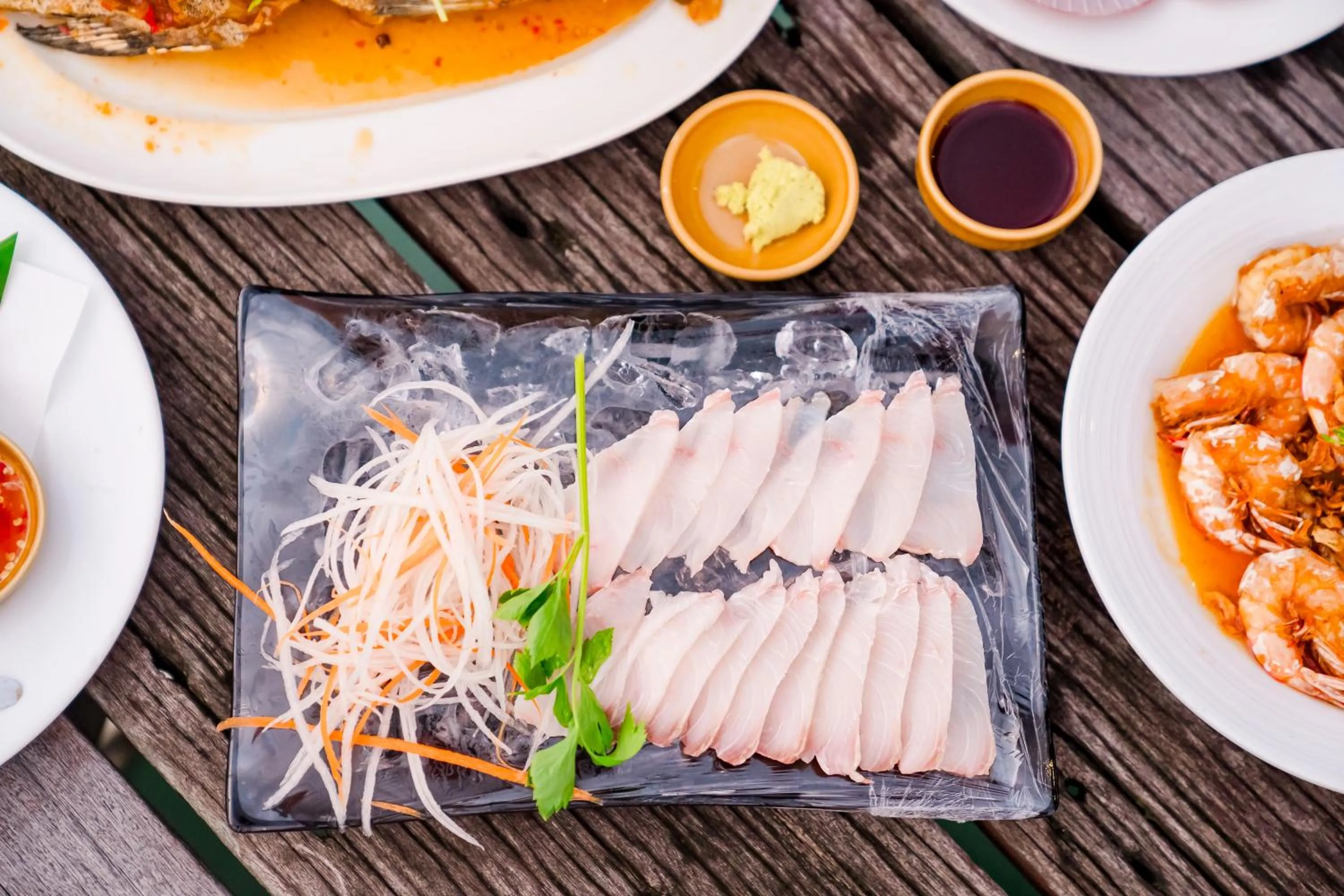 Restaurant/places to eat in Salakphet Resort