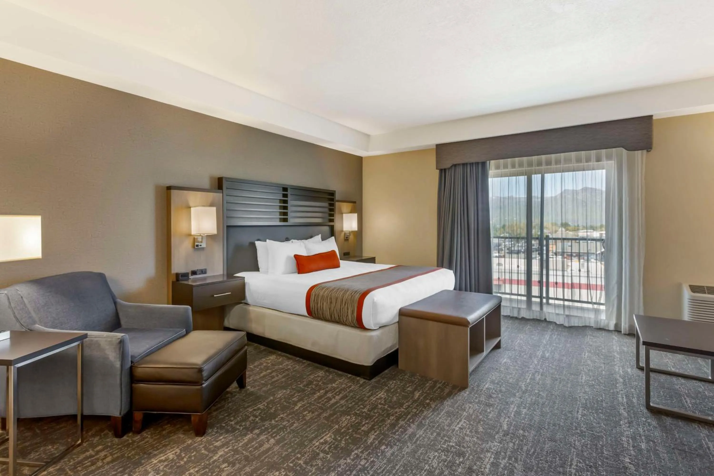 Bedroom, Bed in Best Western Plus Heber Valley Hotel