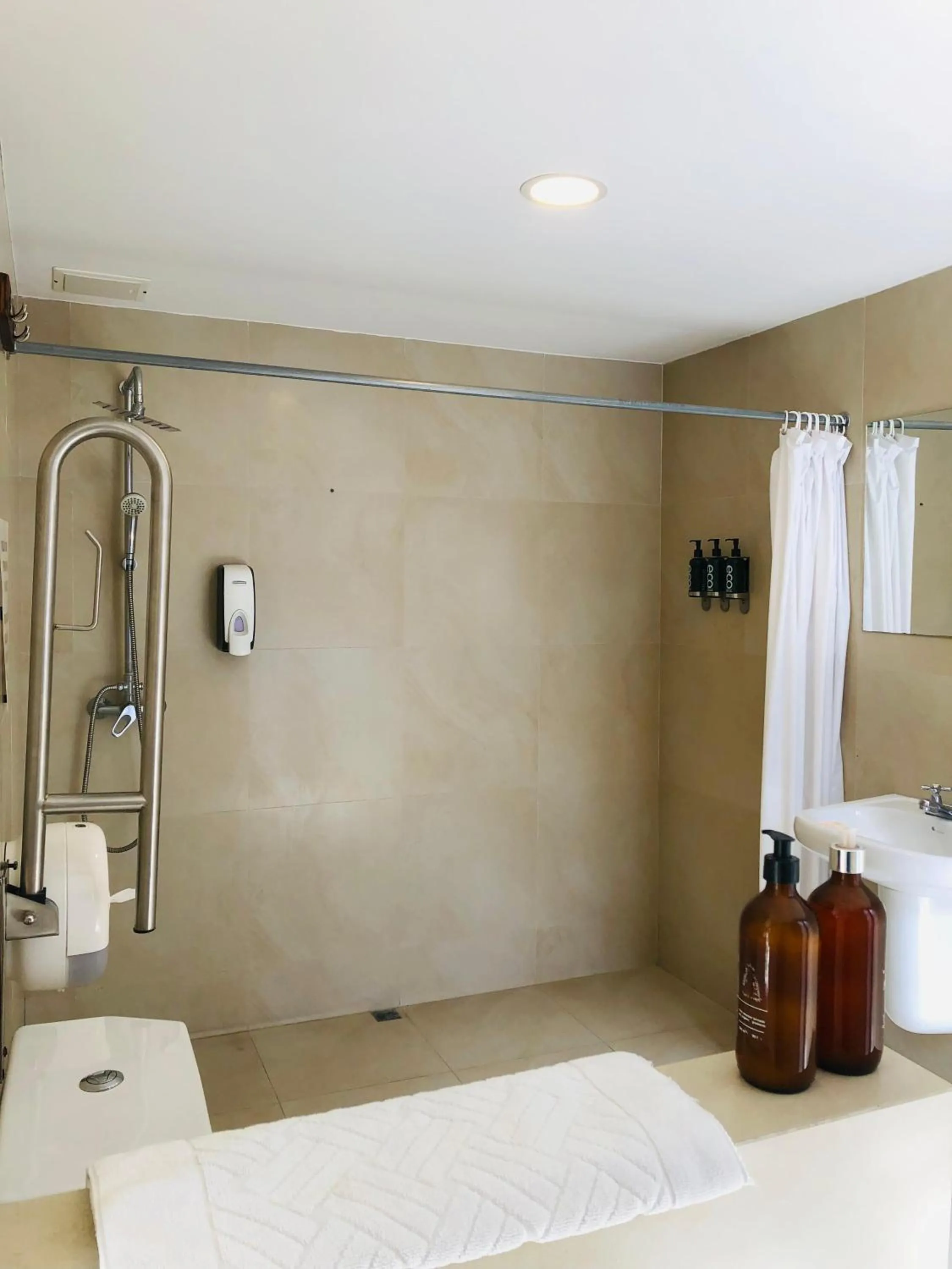 Bathroom in Hotel Brio Centro