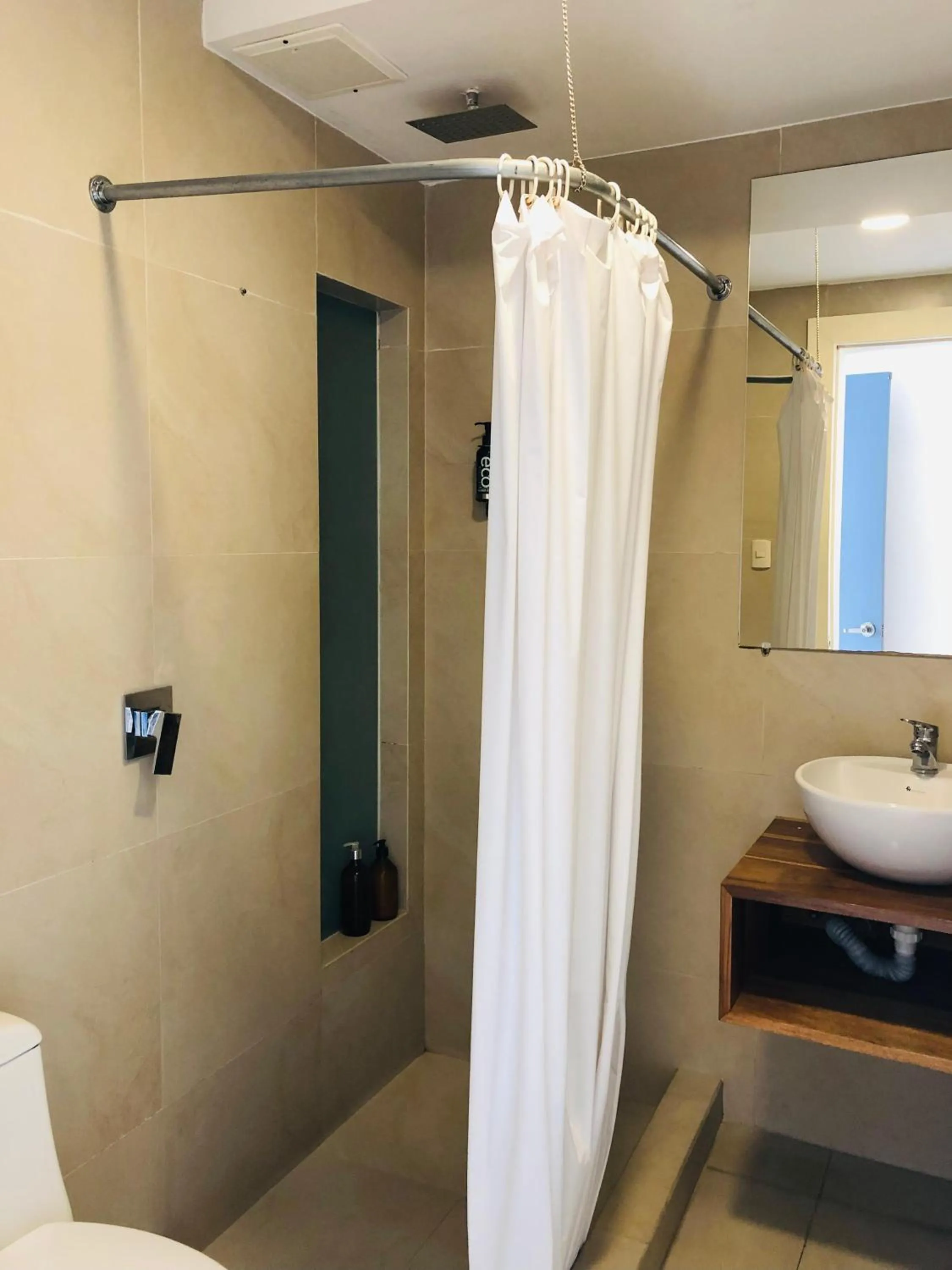 Bathroom in Hotel Brio Centro