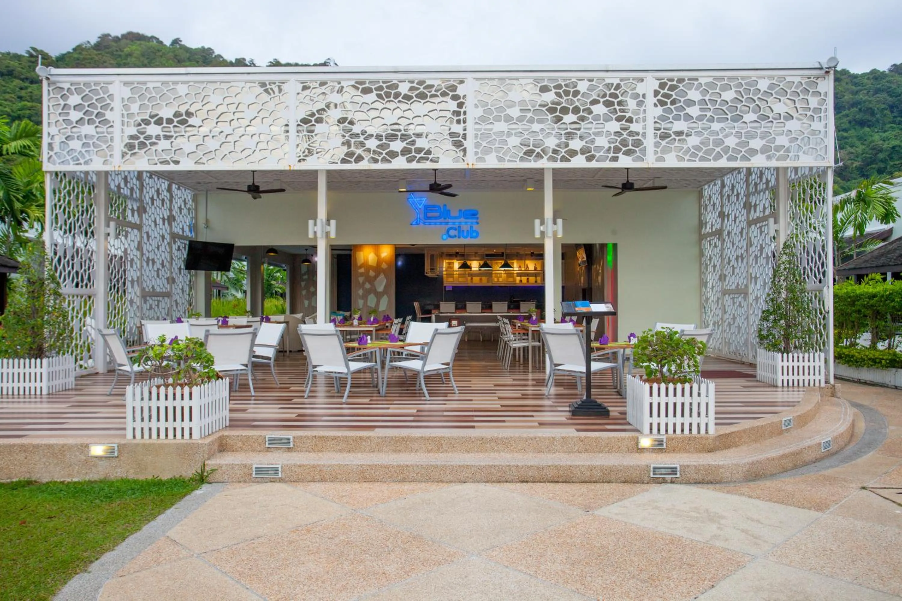Lounge or bar in Access Resort & Villas - SHA Plus