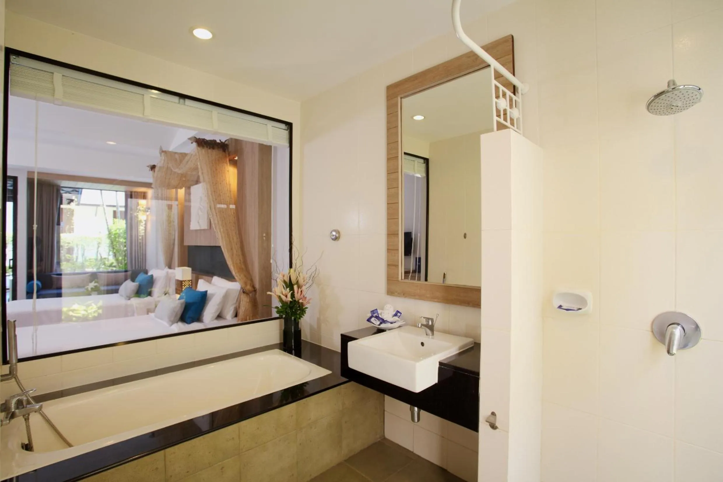 Bathroom, Bed in Access Resort & Villas - SHA Plus