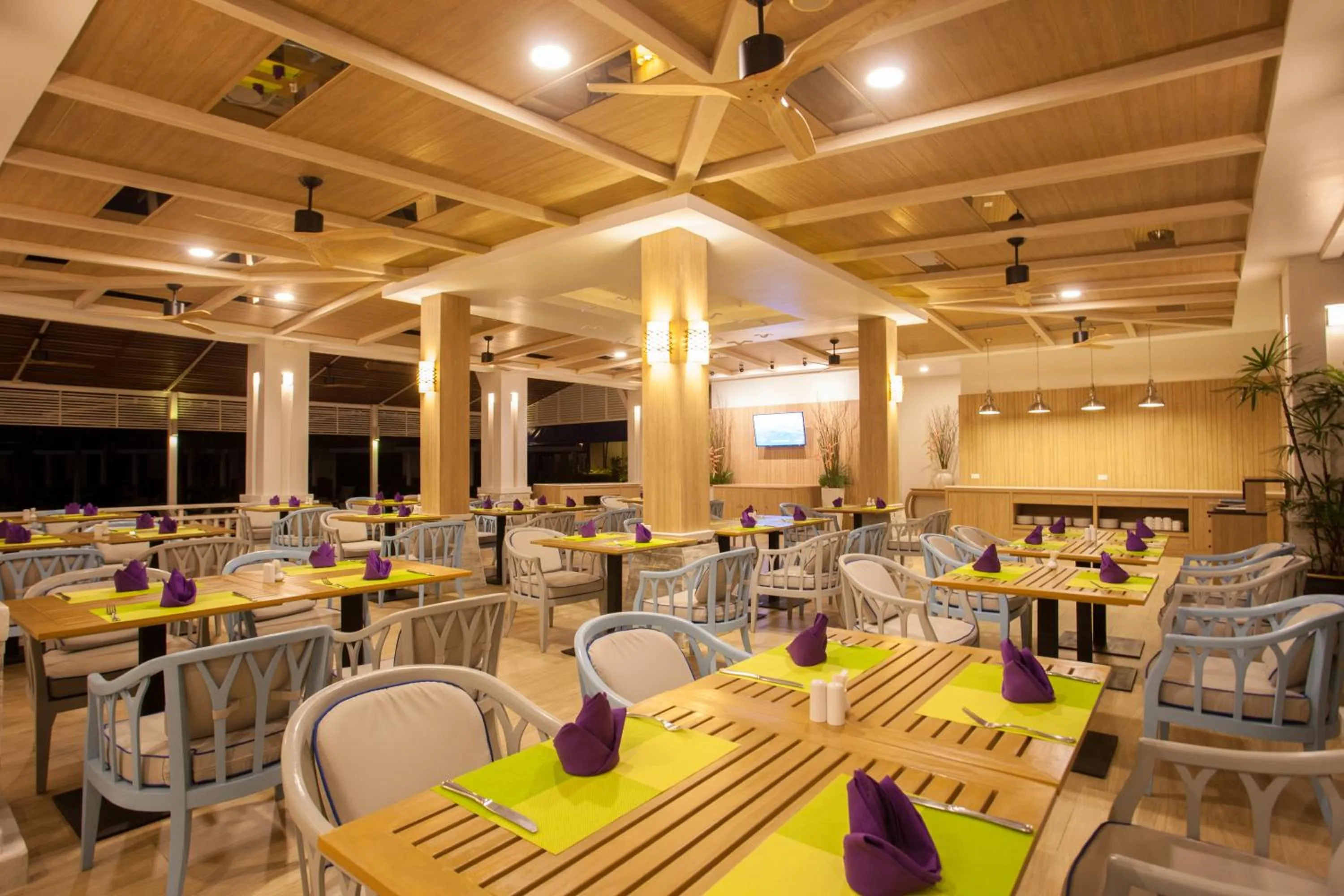 Restaurant/places to eat in Access Resort & Villas - SHA Plus