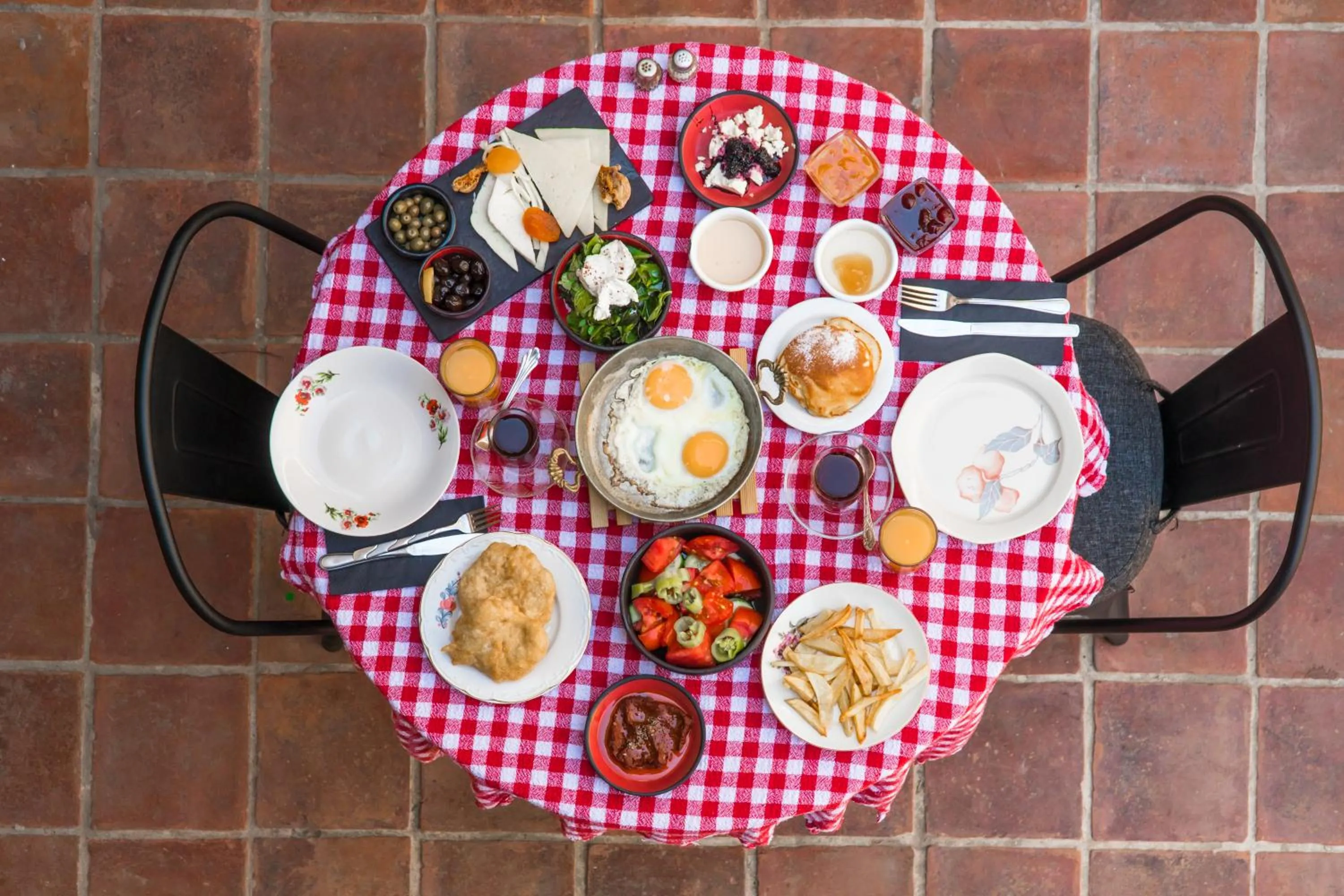 Restaurant/places to eat in Hotel Pop Alaçatı