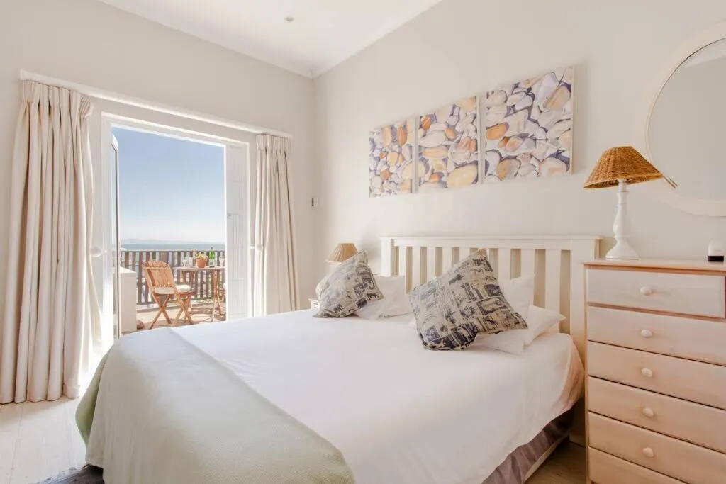 Bed in The Grosvenor Guest House & Self Catering