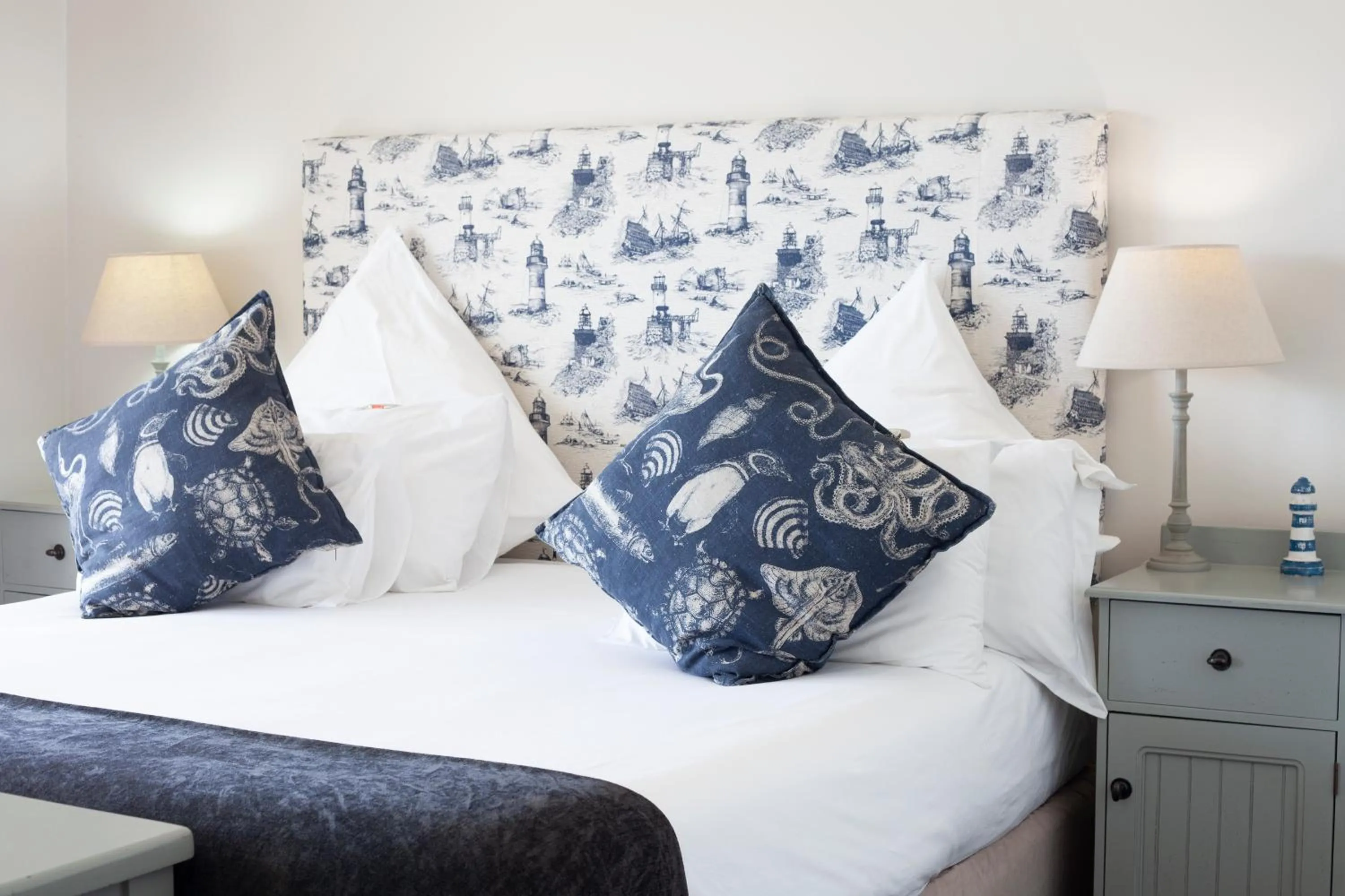 Decorative detail, Bed in The Grosvenor Guest House & Self Catering