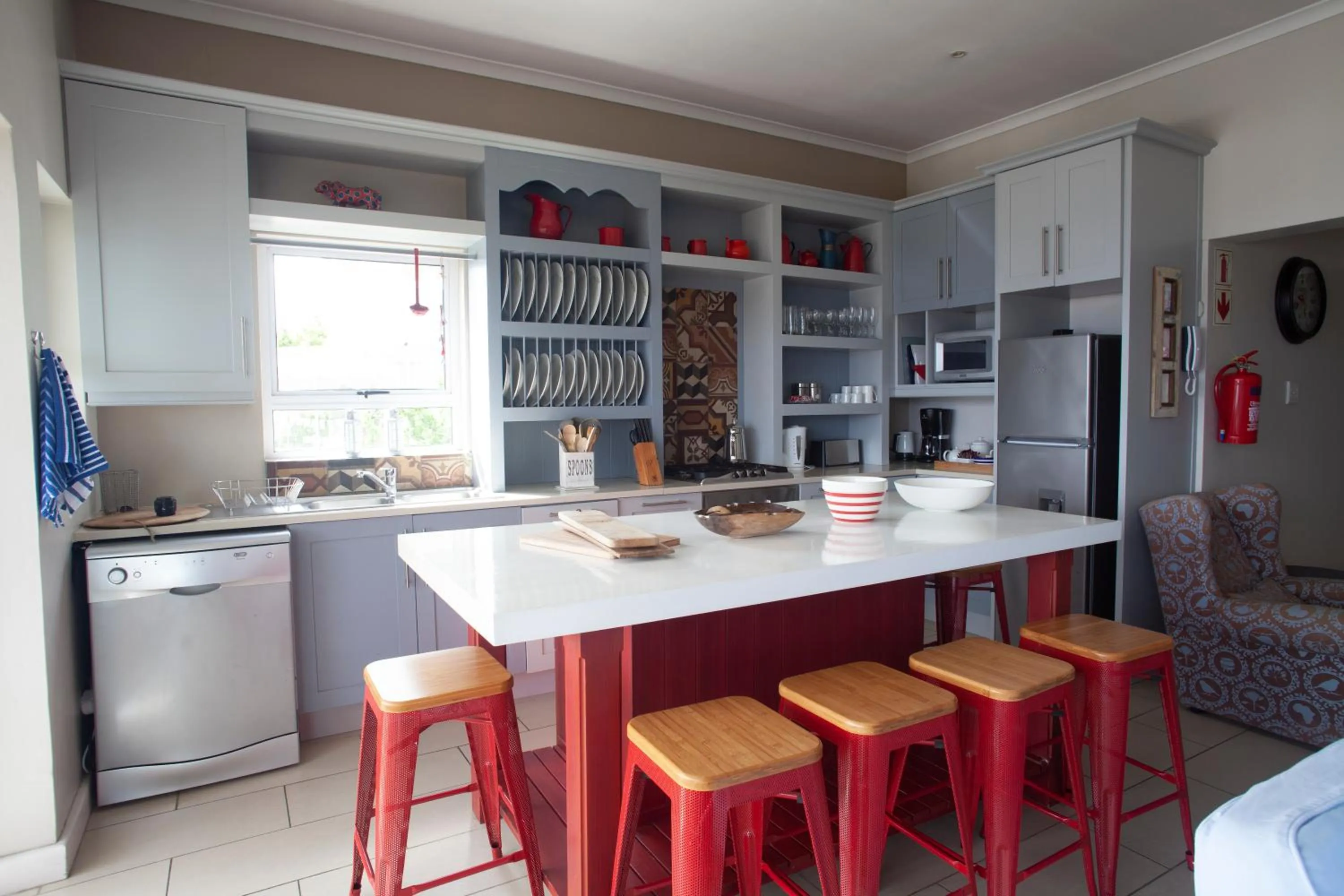 Kitchen or kitchenette in The Grosvenor Guest House & Self Catering