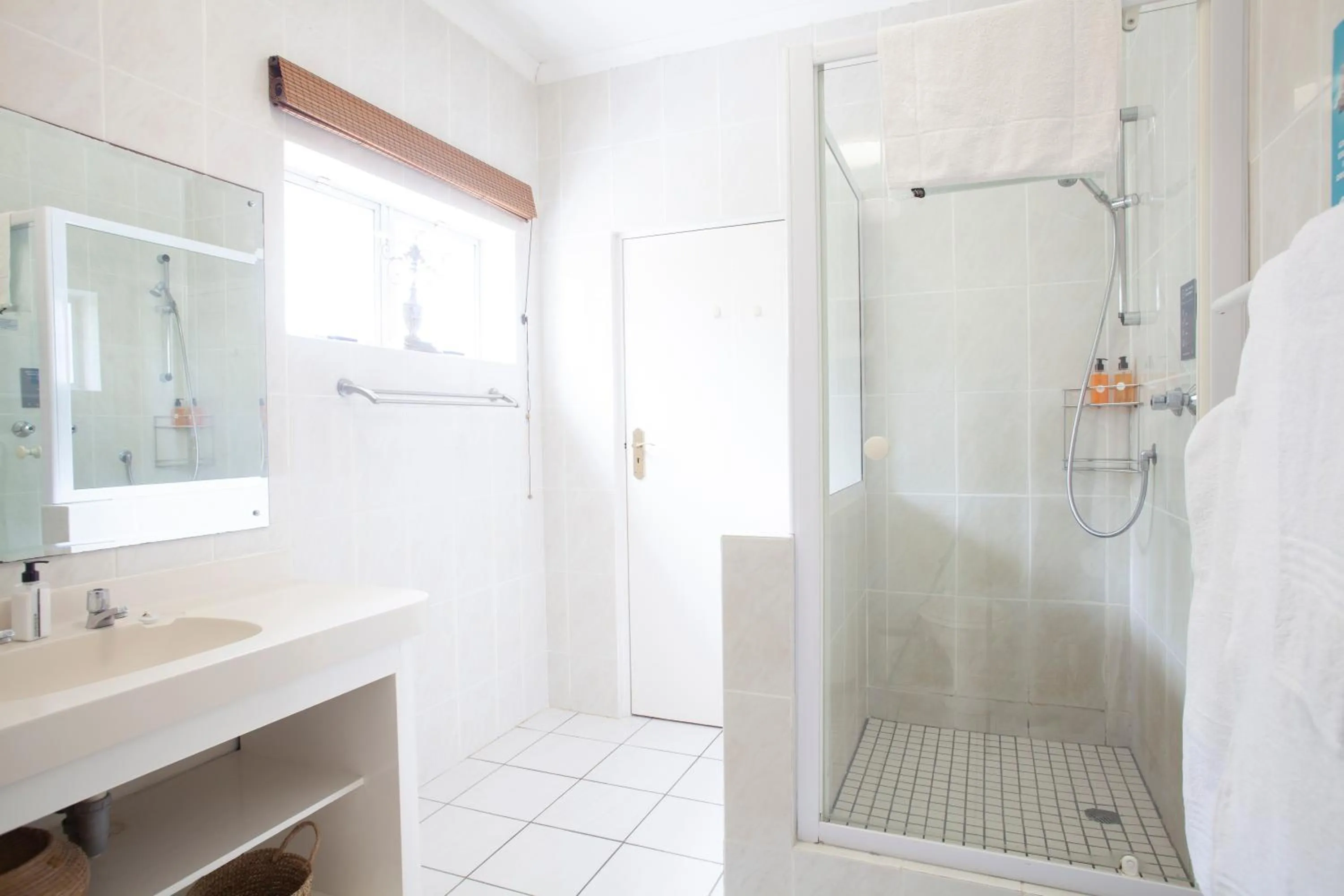 Shower in The Grosvenor Guest House & Self Catering