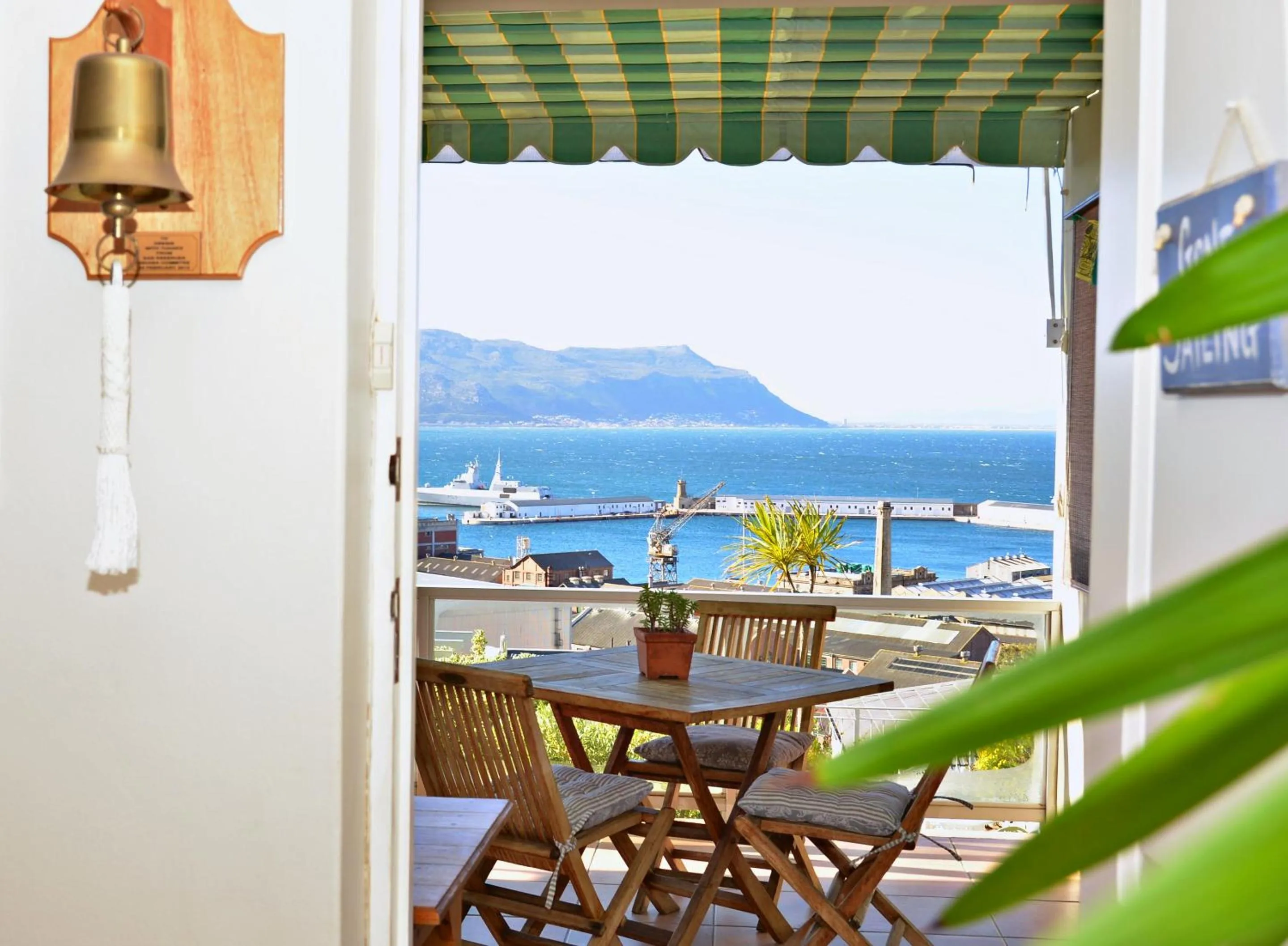 Patio in The Grosvenor Guest House & Self Catering