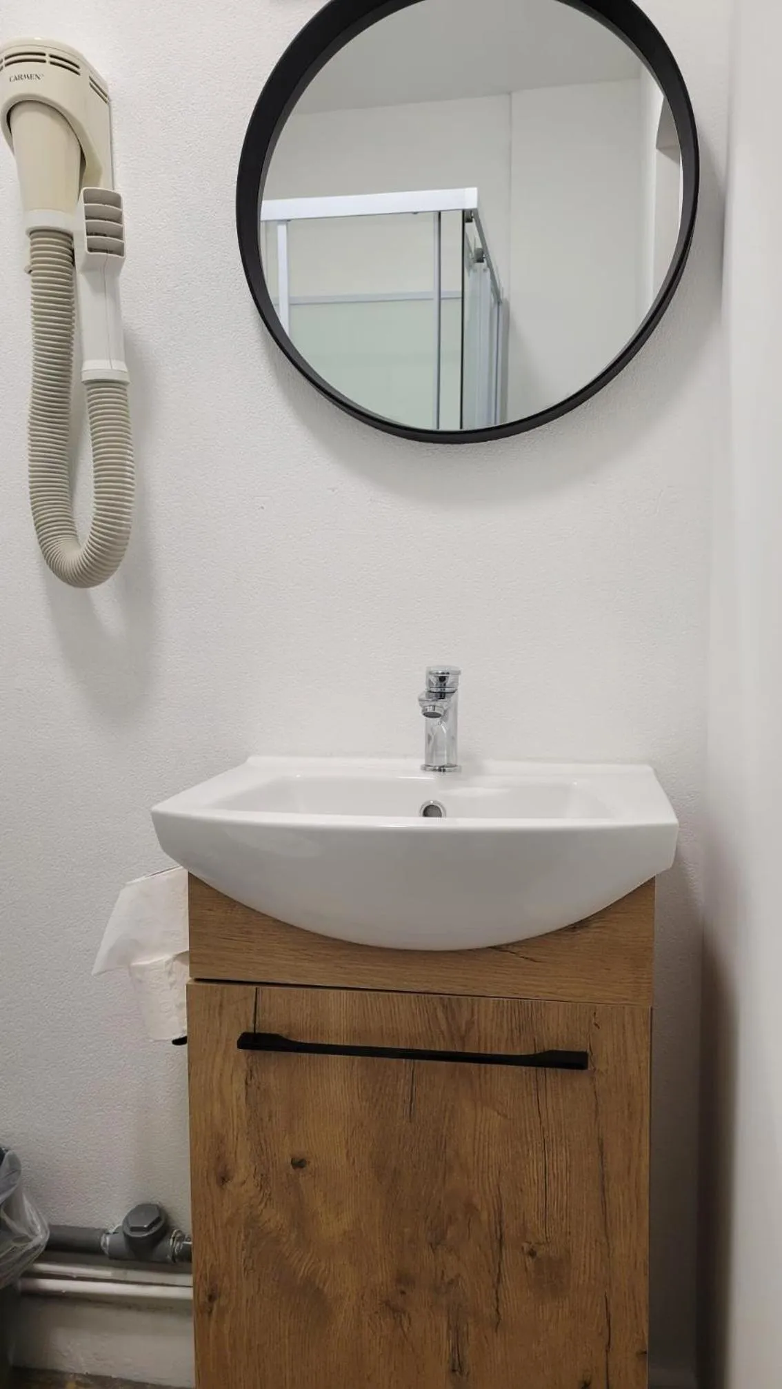 Bathroom in hotel de la gare