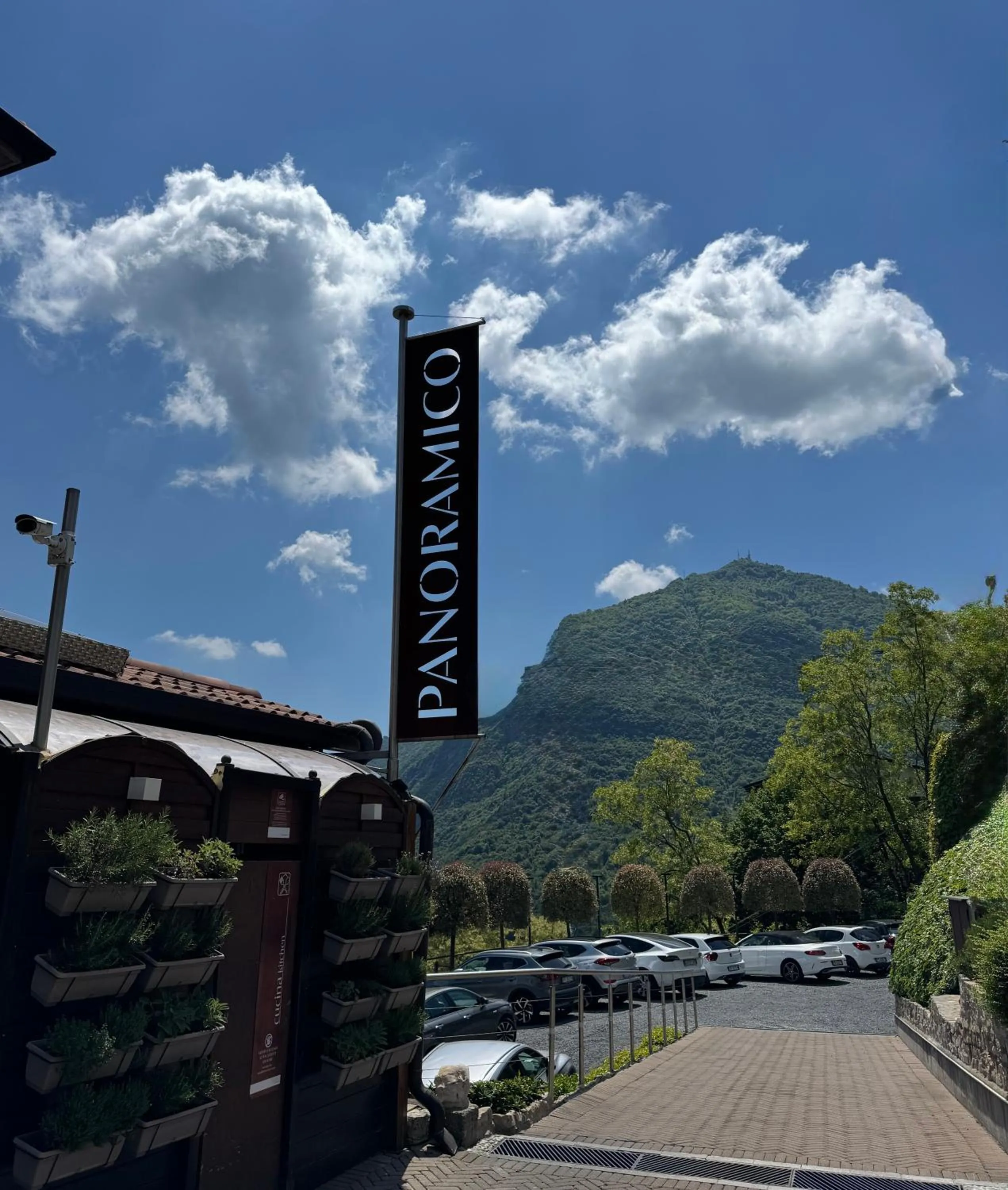 Parking in Esprit D'Hotel Panoramico