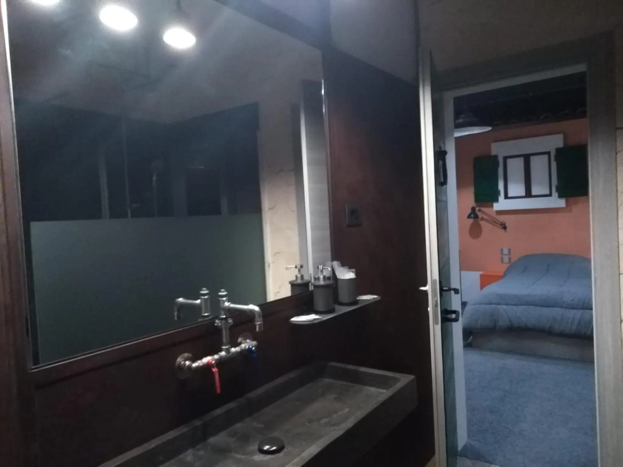 Bathroom, Bed in Thematic Rooms - AThema Atmosphere