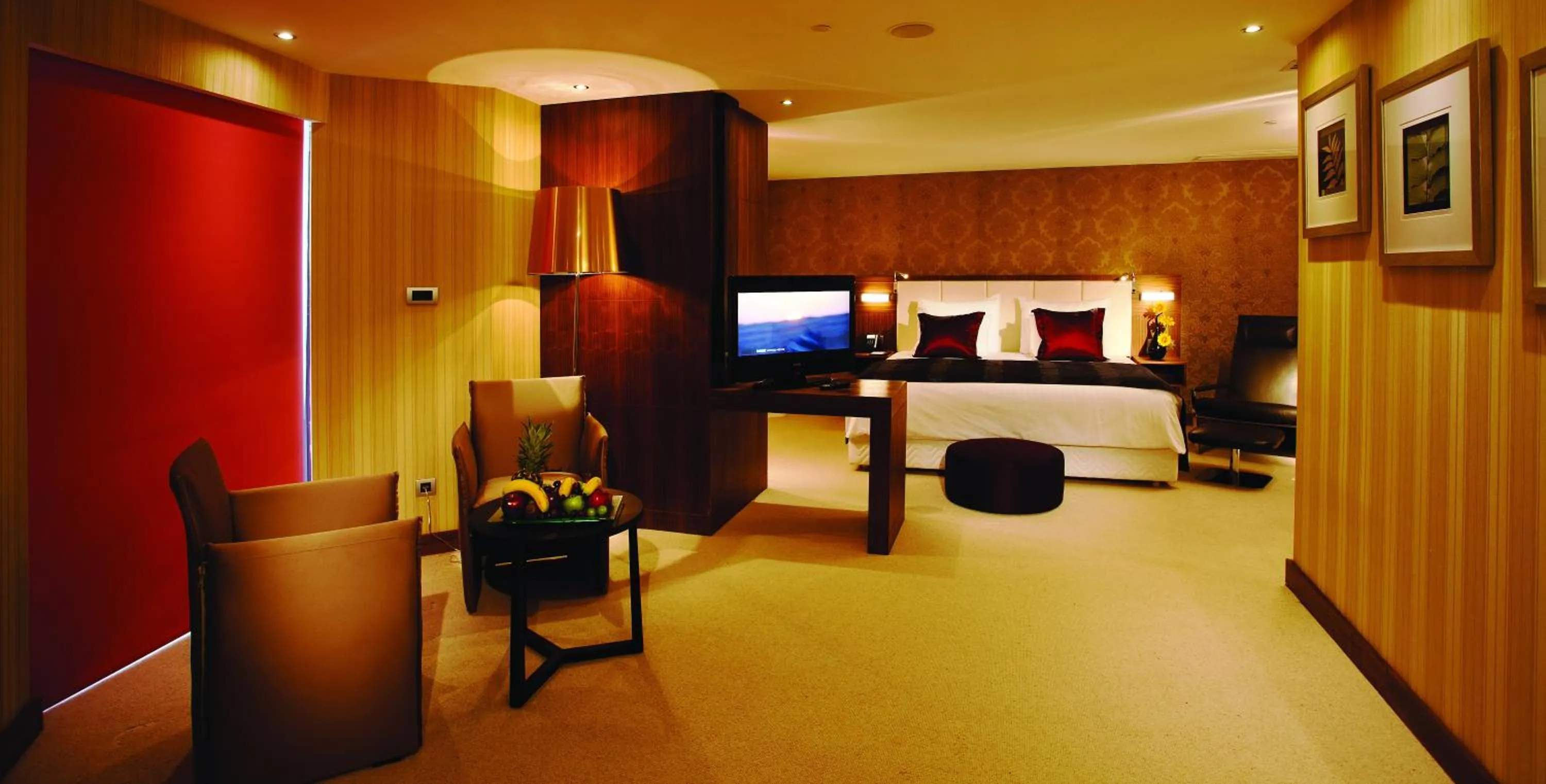 Bedroom in Crowne Plaza Istanbul Harbiye by IHG