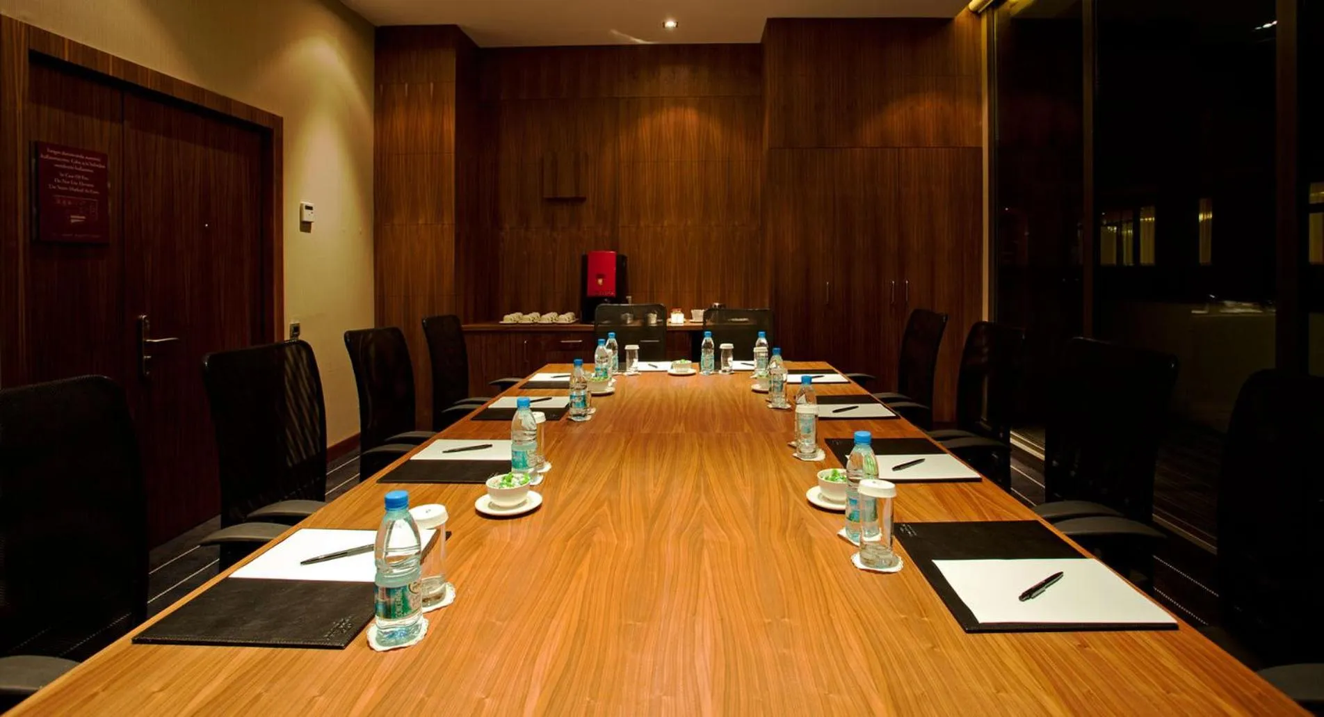 Meeting/conference room in Crowne Plaza Istanbul Harbiye by IHG