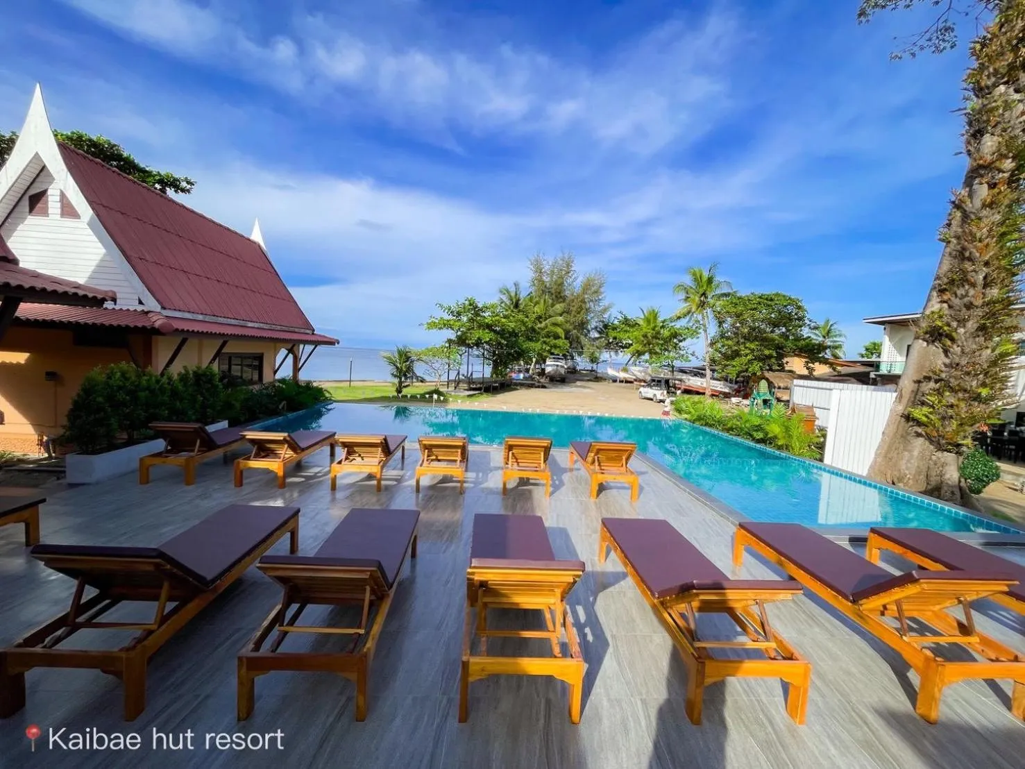 Swimming pool in Kaibae Hut Resort