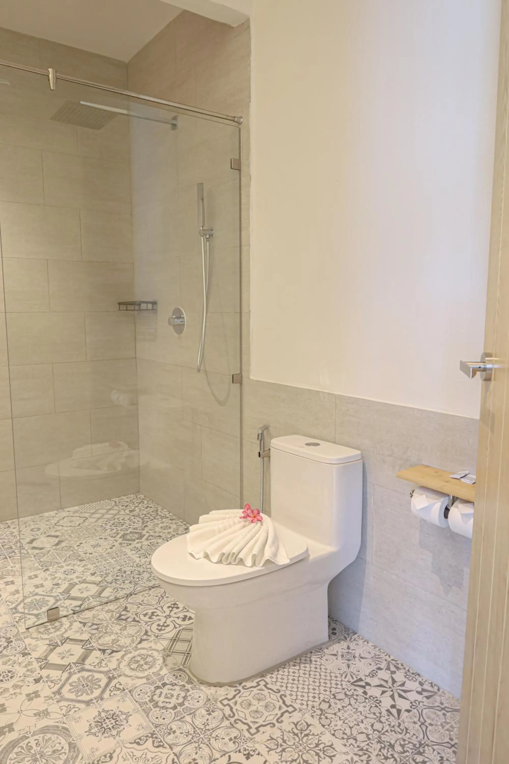 Toilet in Peach Hill Resort - SHA Extra Plus