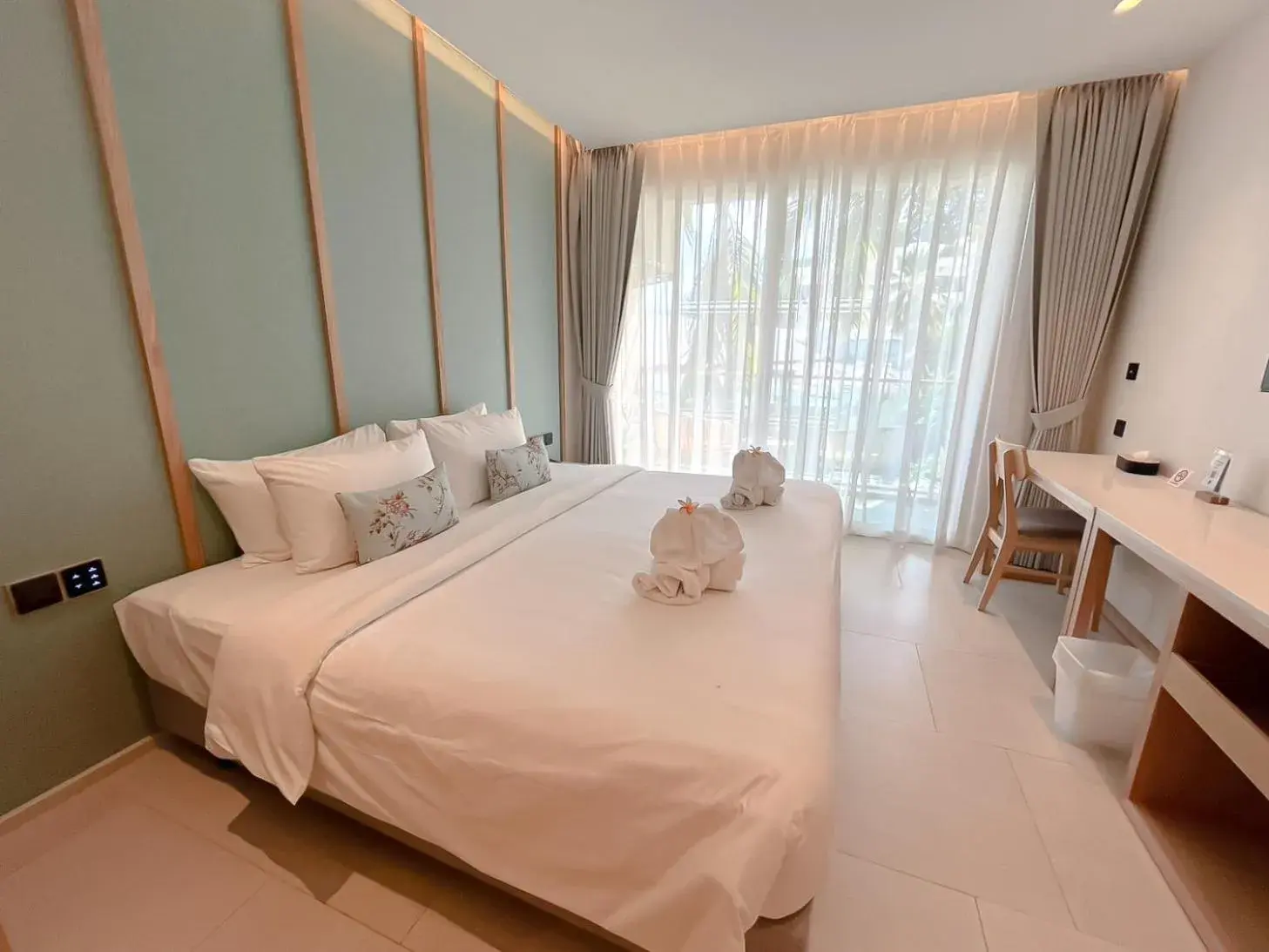 Deluxe Avenue Wing in Peach Hill Resort - SHA Extra Plus Deluxe Avenue Wing in Peach Hill Resort - SHA Extra Plus