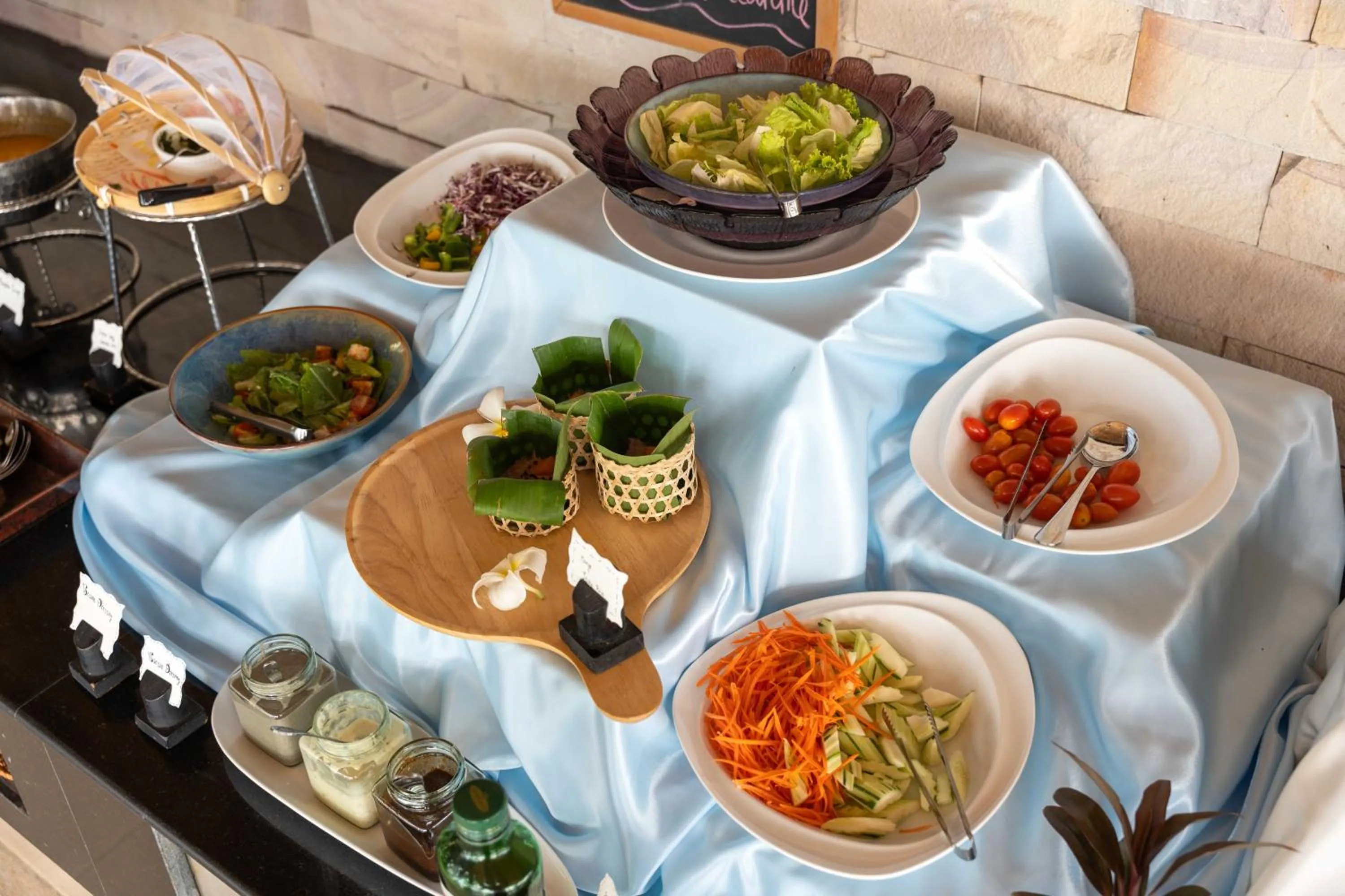 Food and drinks in Samaya Wellness Resort