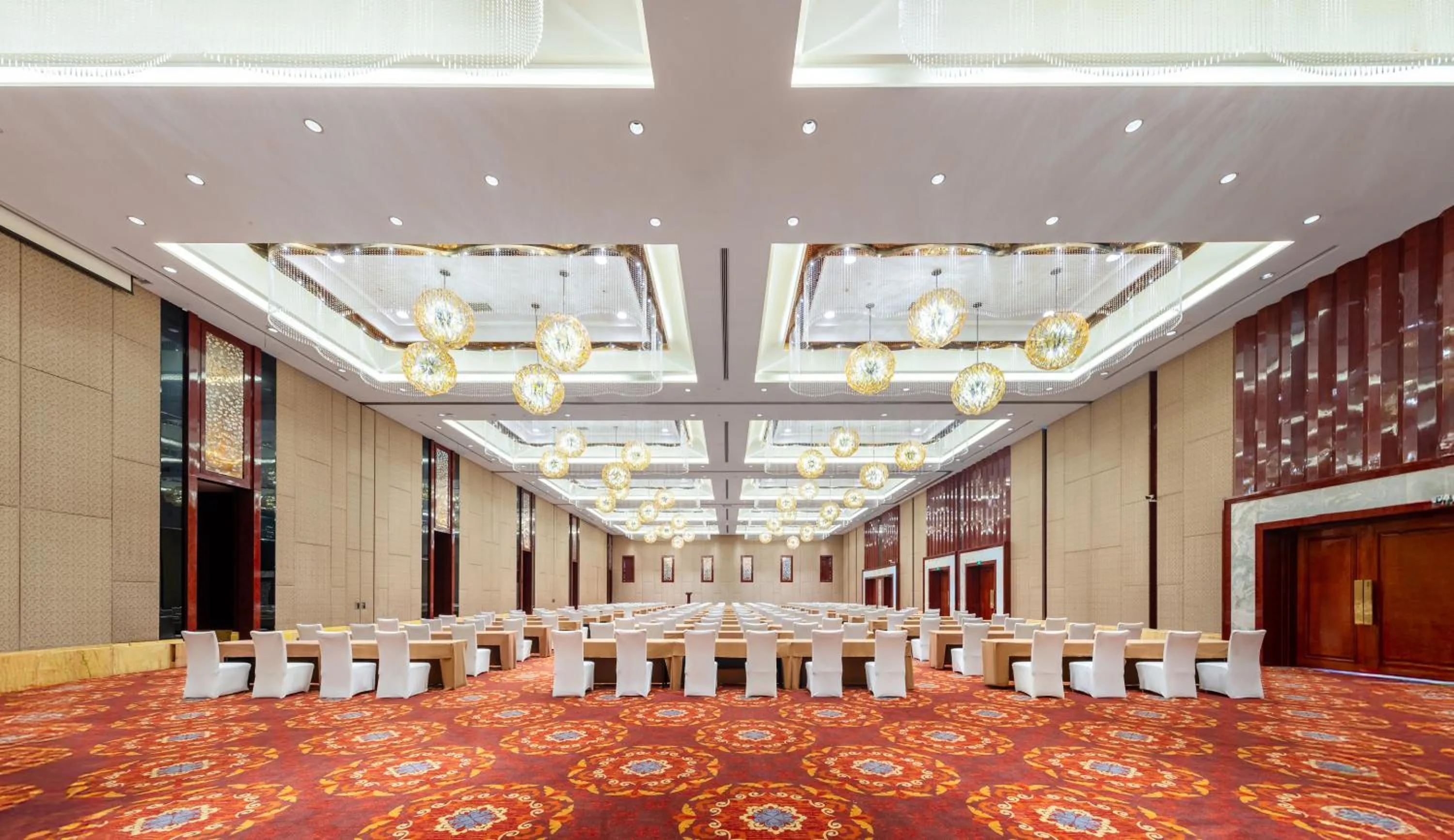 Meeting/conference room in DoubleTree By Hilton Wuxi