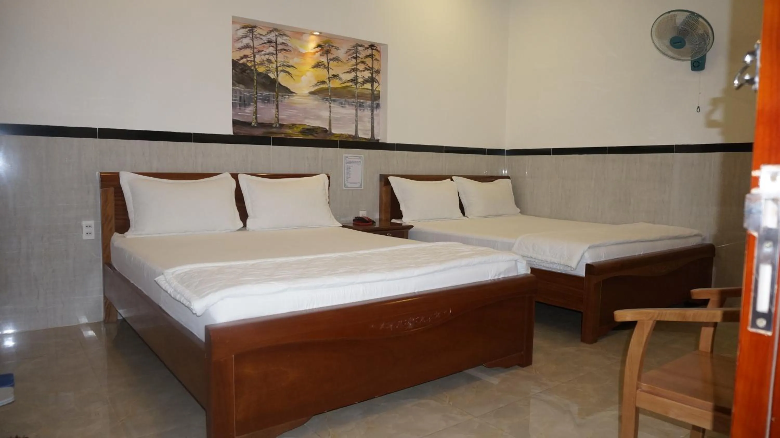 Bed in Motel Hoang Gia