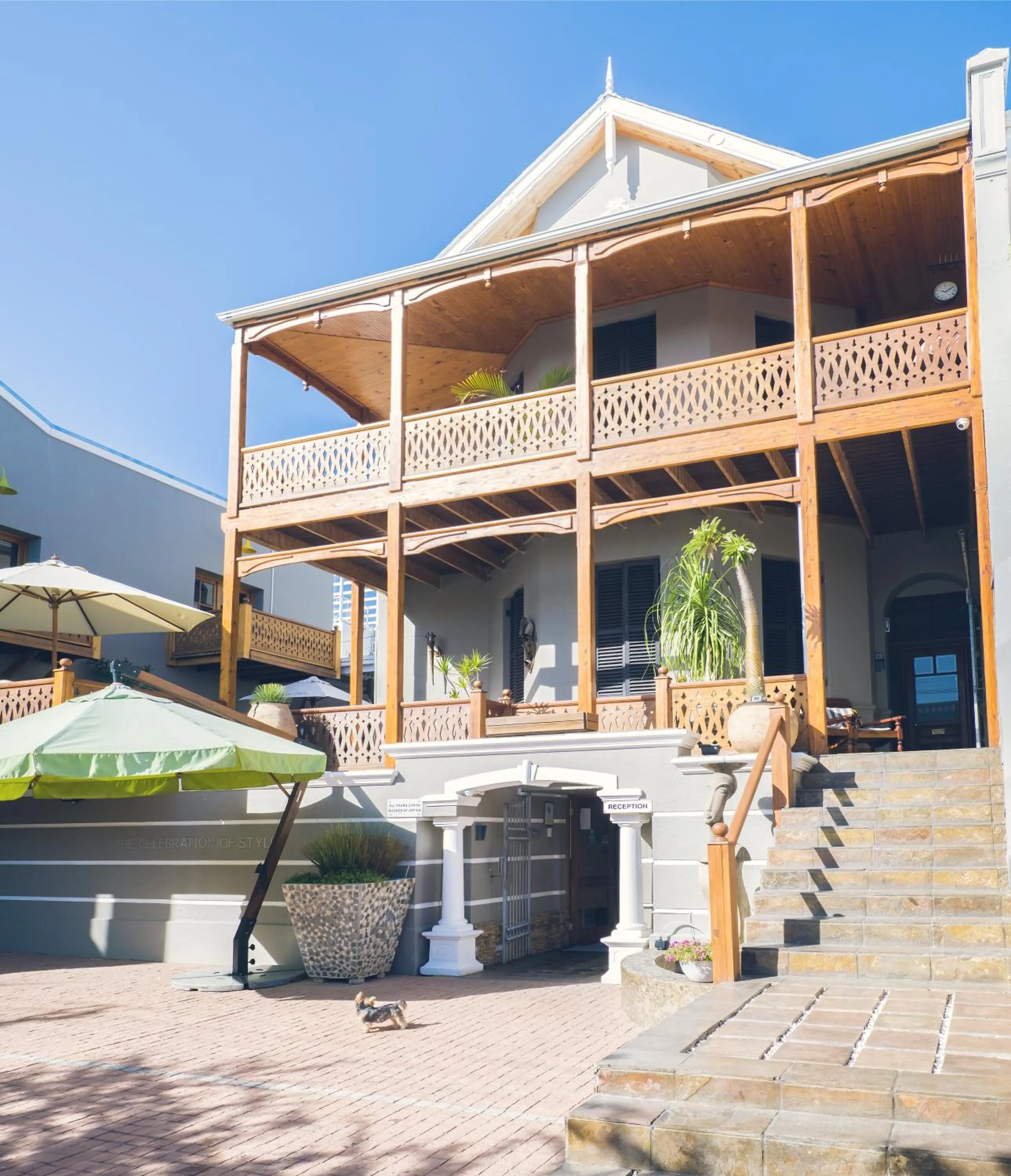 Facade/entrance in Wilton Manor SOLAR ENERGY