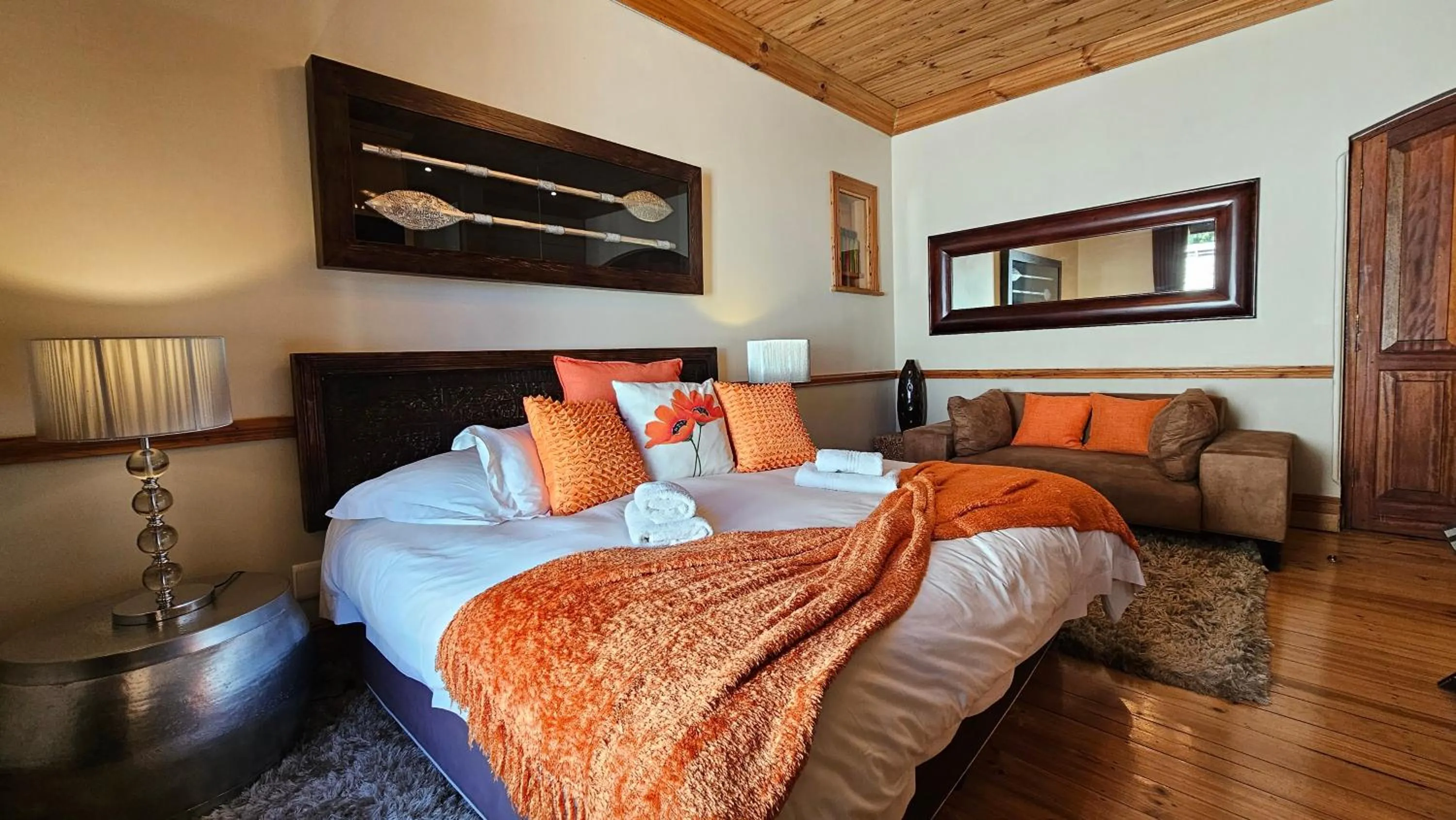 Bed in Wilton Manor SOLAR ENERGY