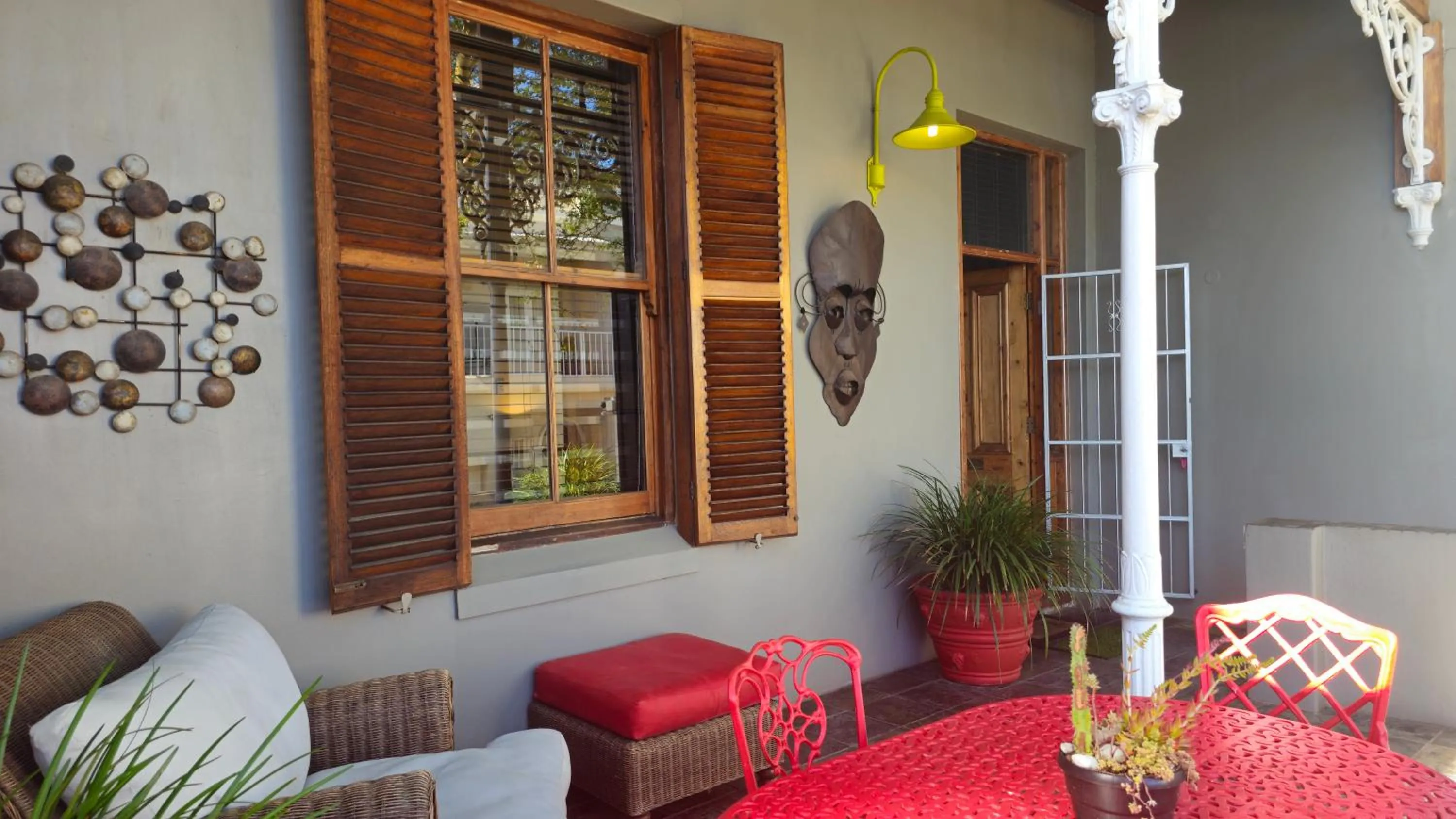 Property building in Wilton Manor SOLAR ENERGY