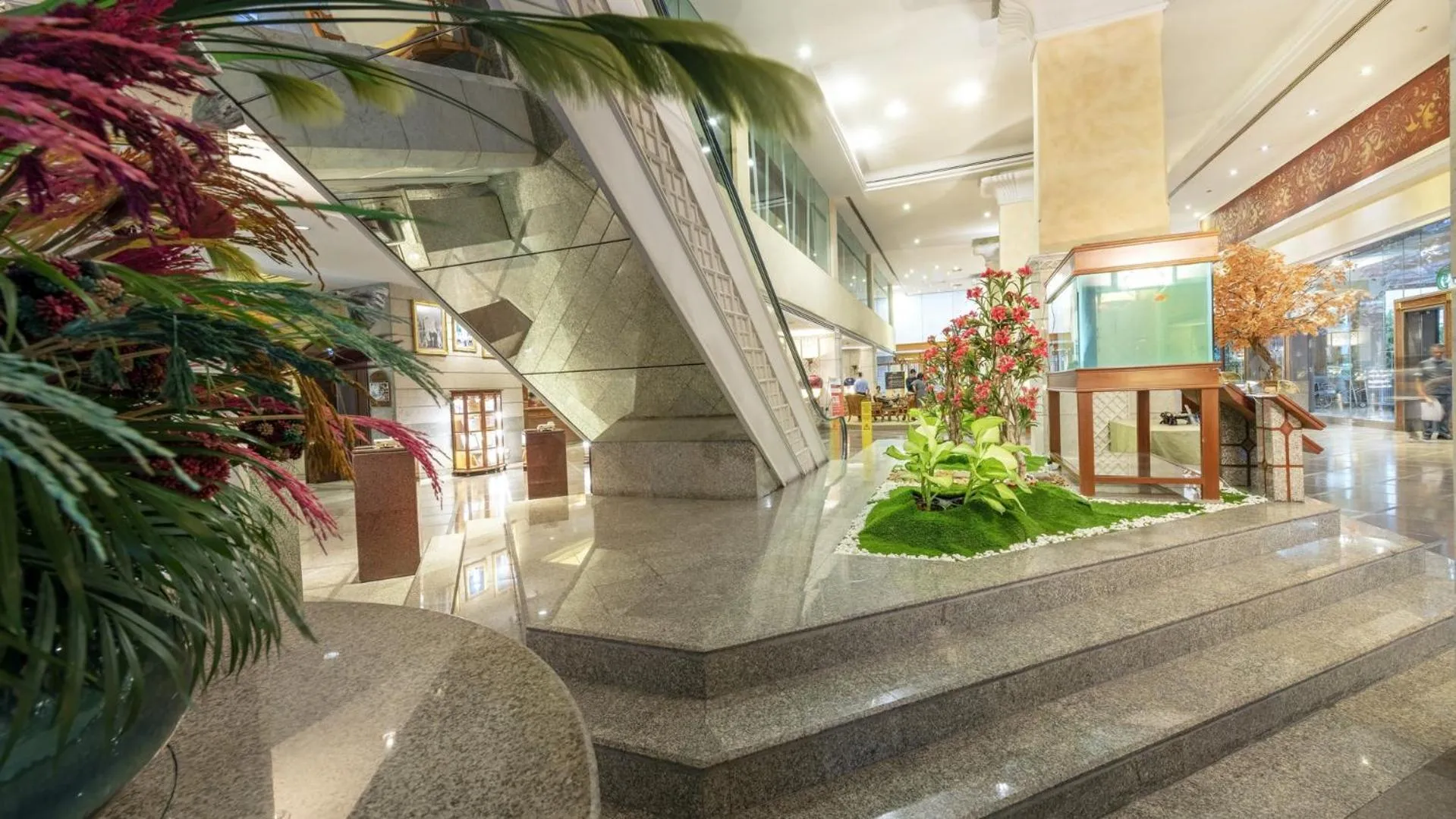 Lobby or reception in Ramada by Wyndham Bangkok Chaophya Park