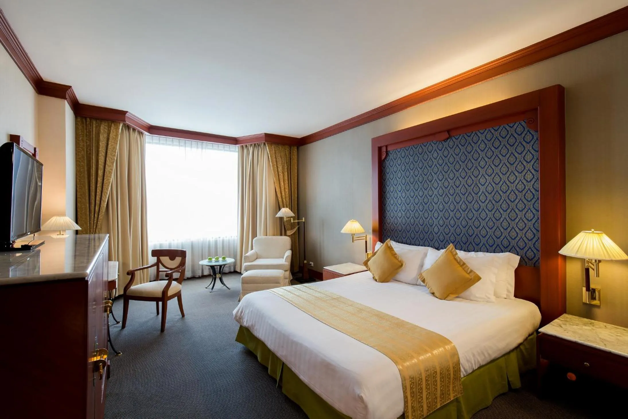 Bed in Ramada by Wyndham Bangkok Chaophya Park
