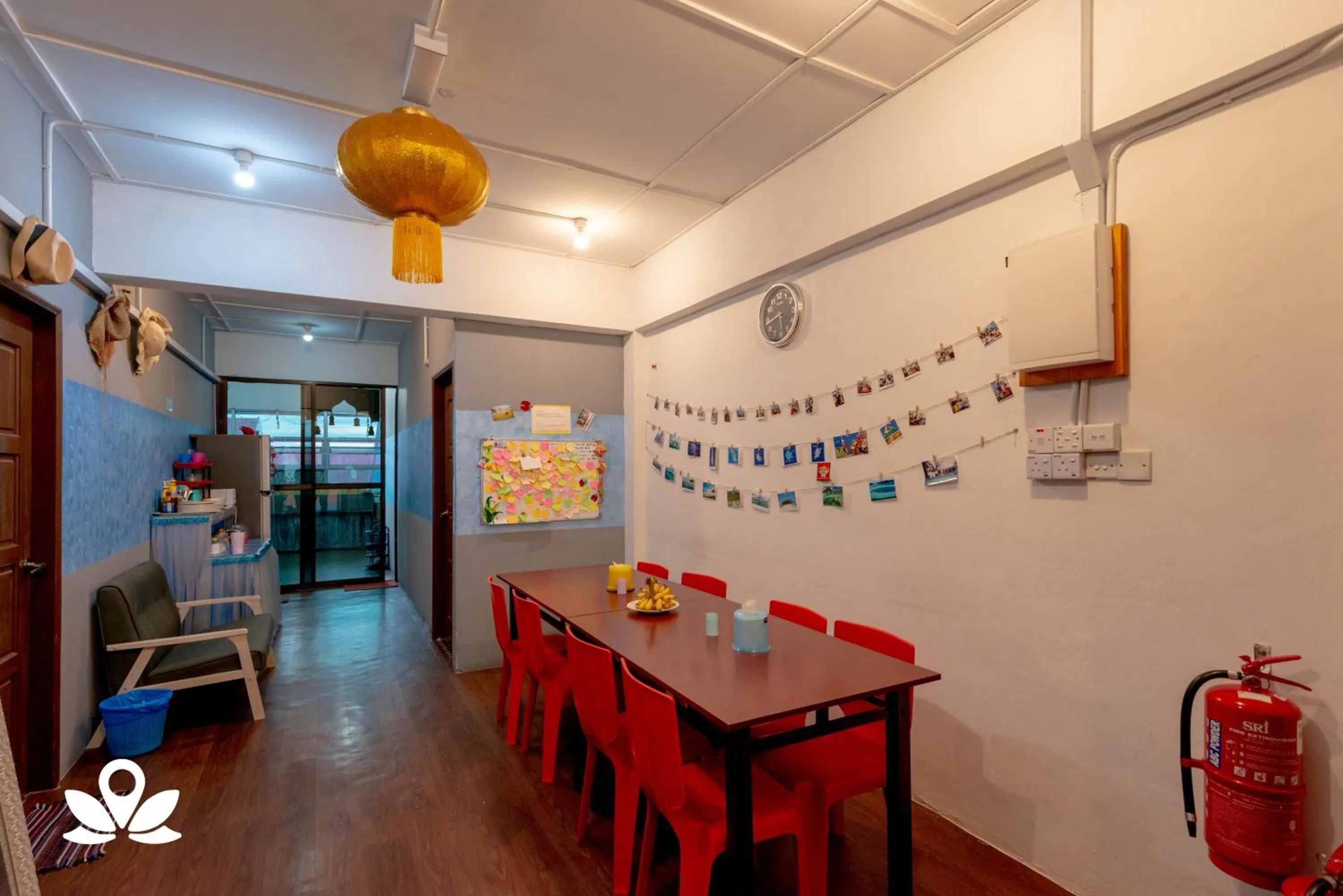 Restaurant/places to eat in Island Backpackers