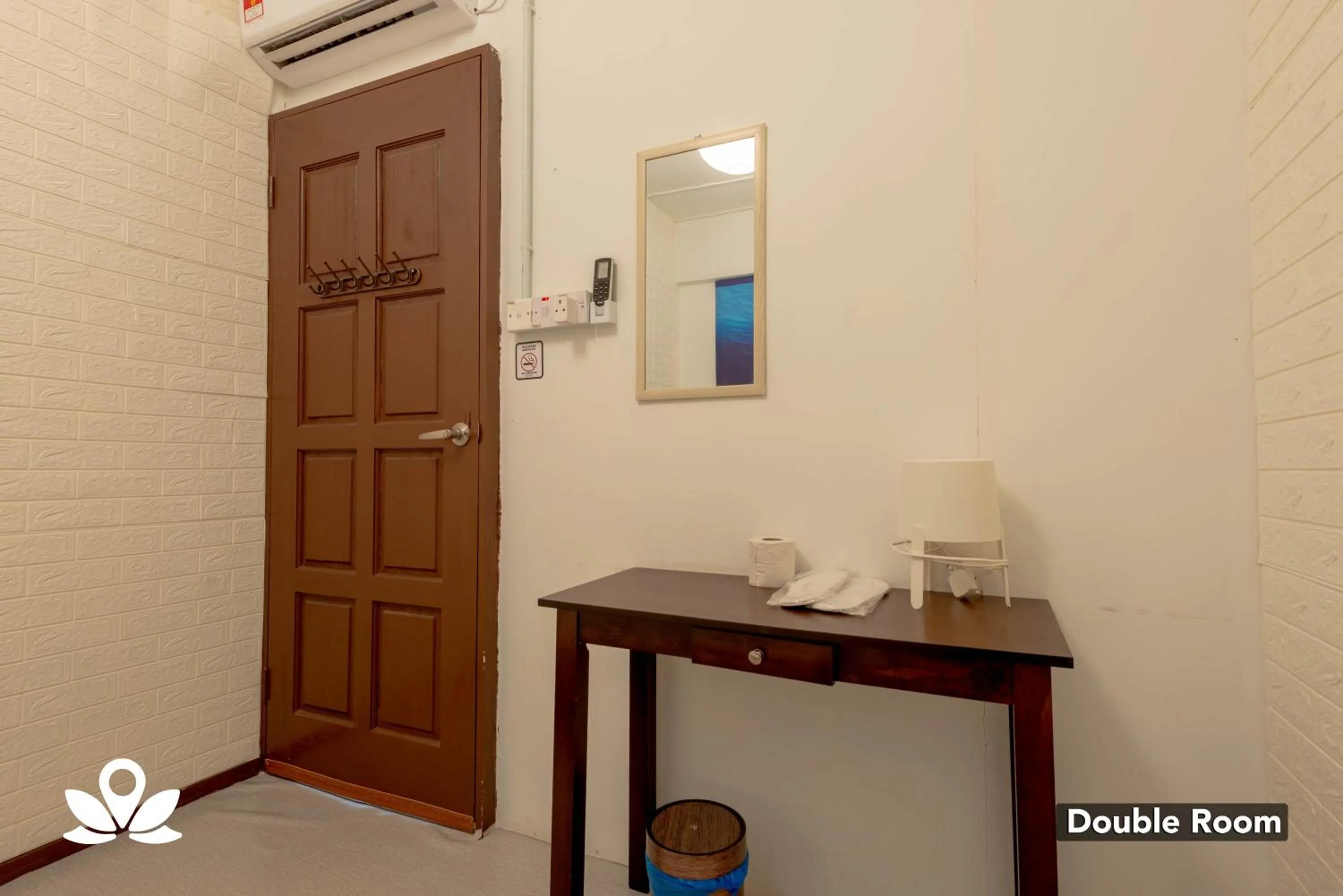 Photo of the whole room in Island Backpackers