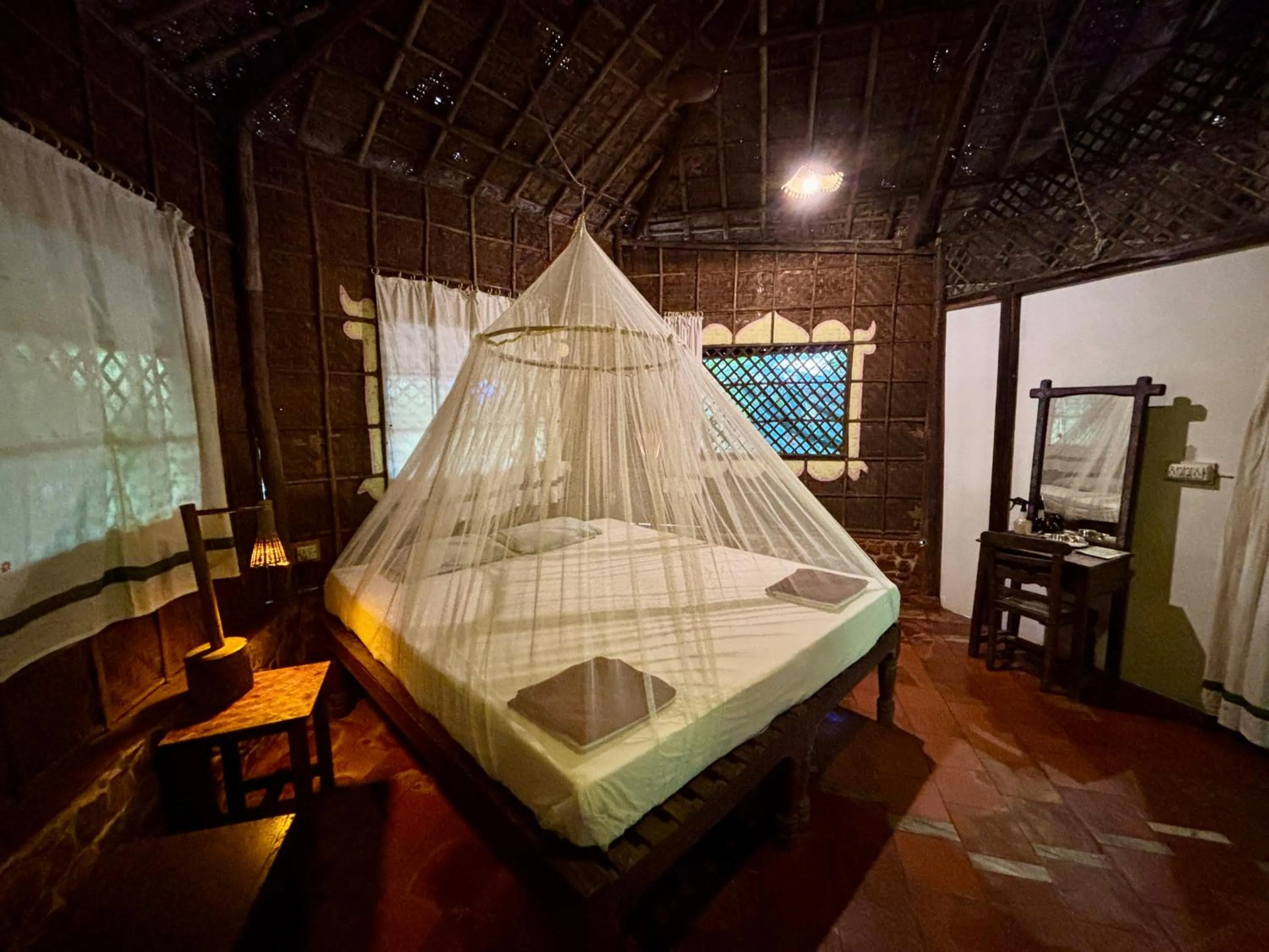 Bed in Bhakti Kutir