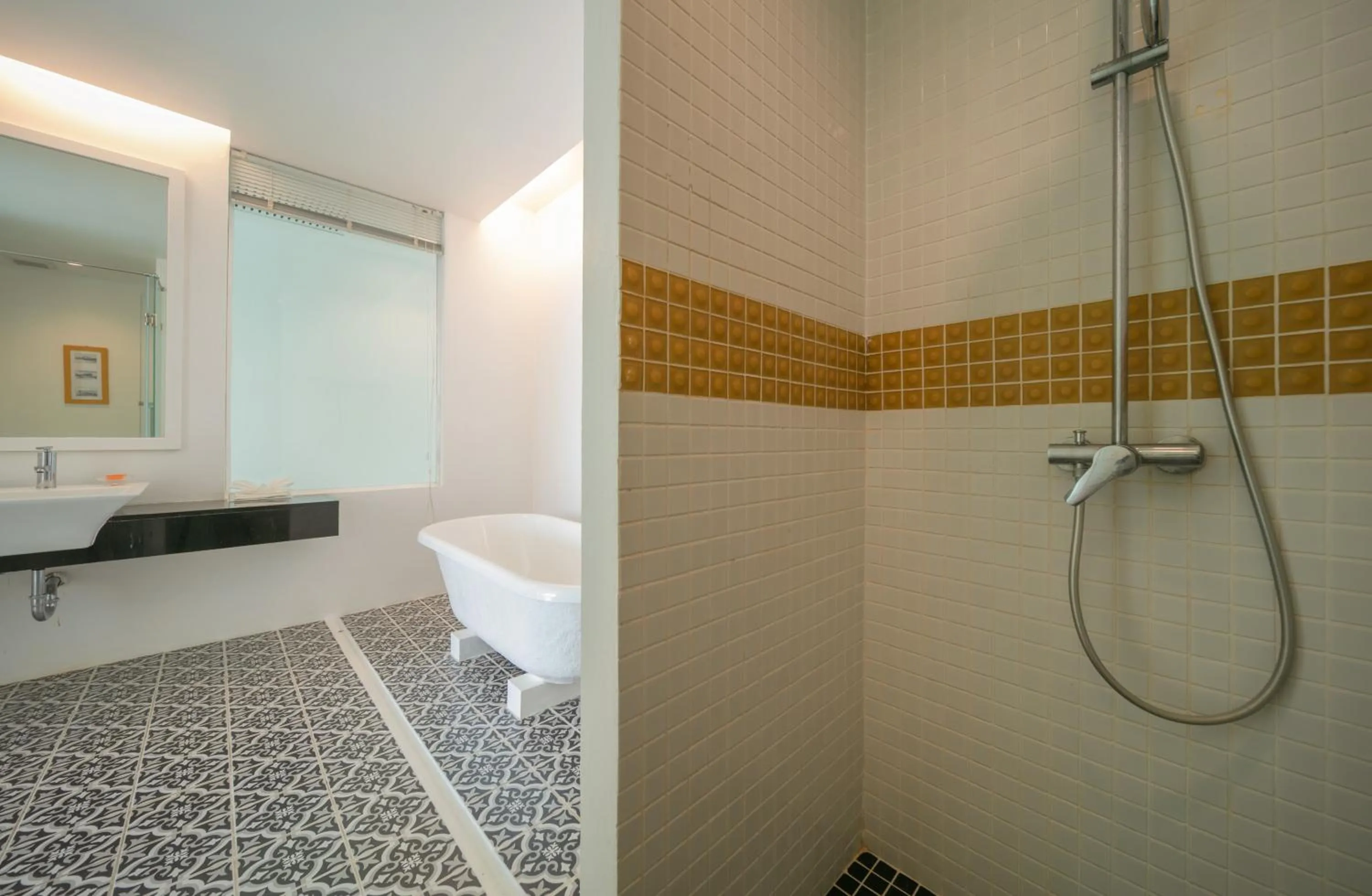 Shower in The Old Phuket - Karon Beach Resort