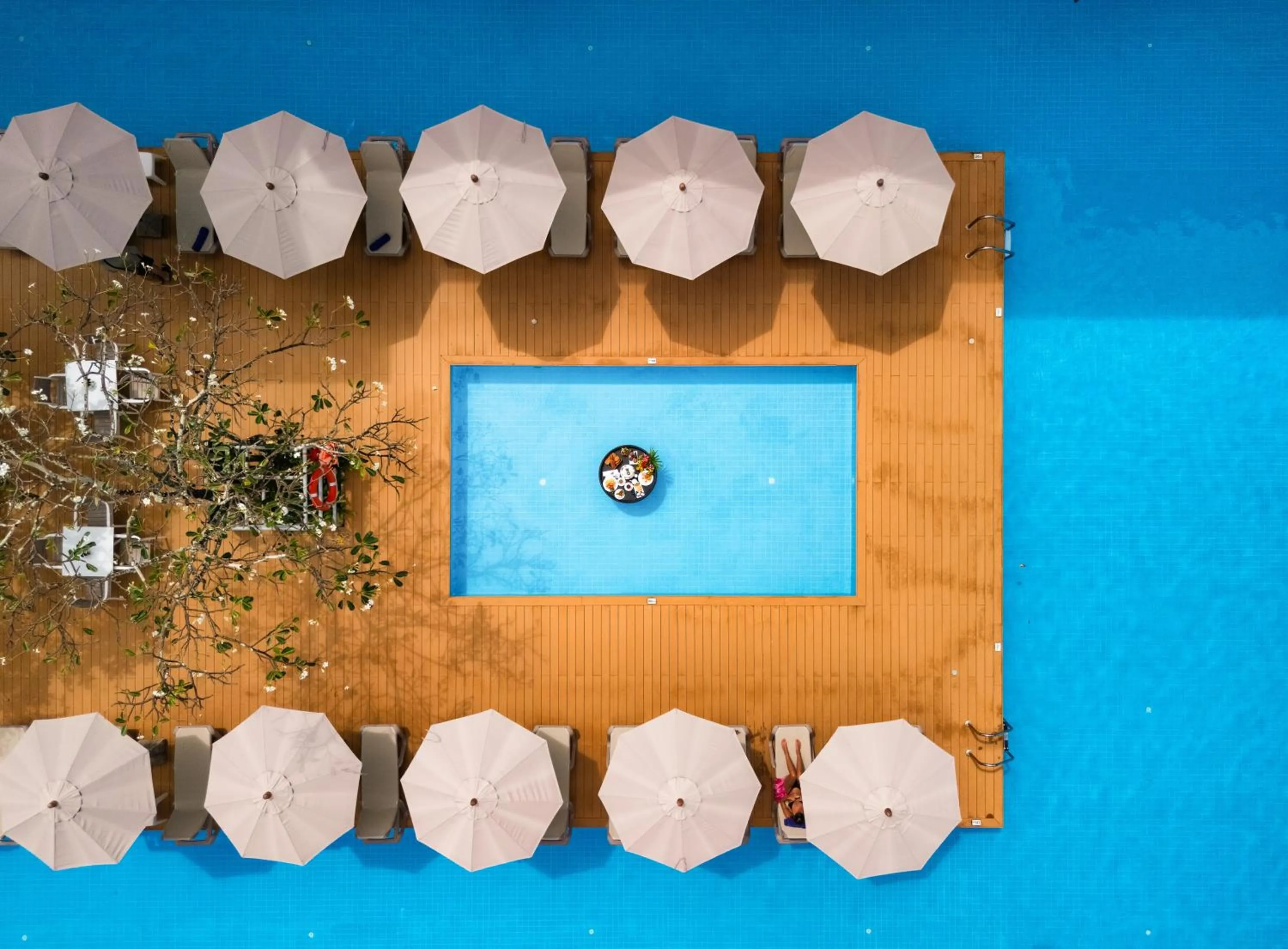 Property building in The Old Phuket - Karon Beach Resort