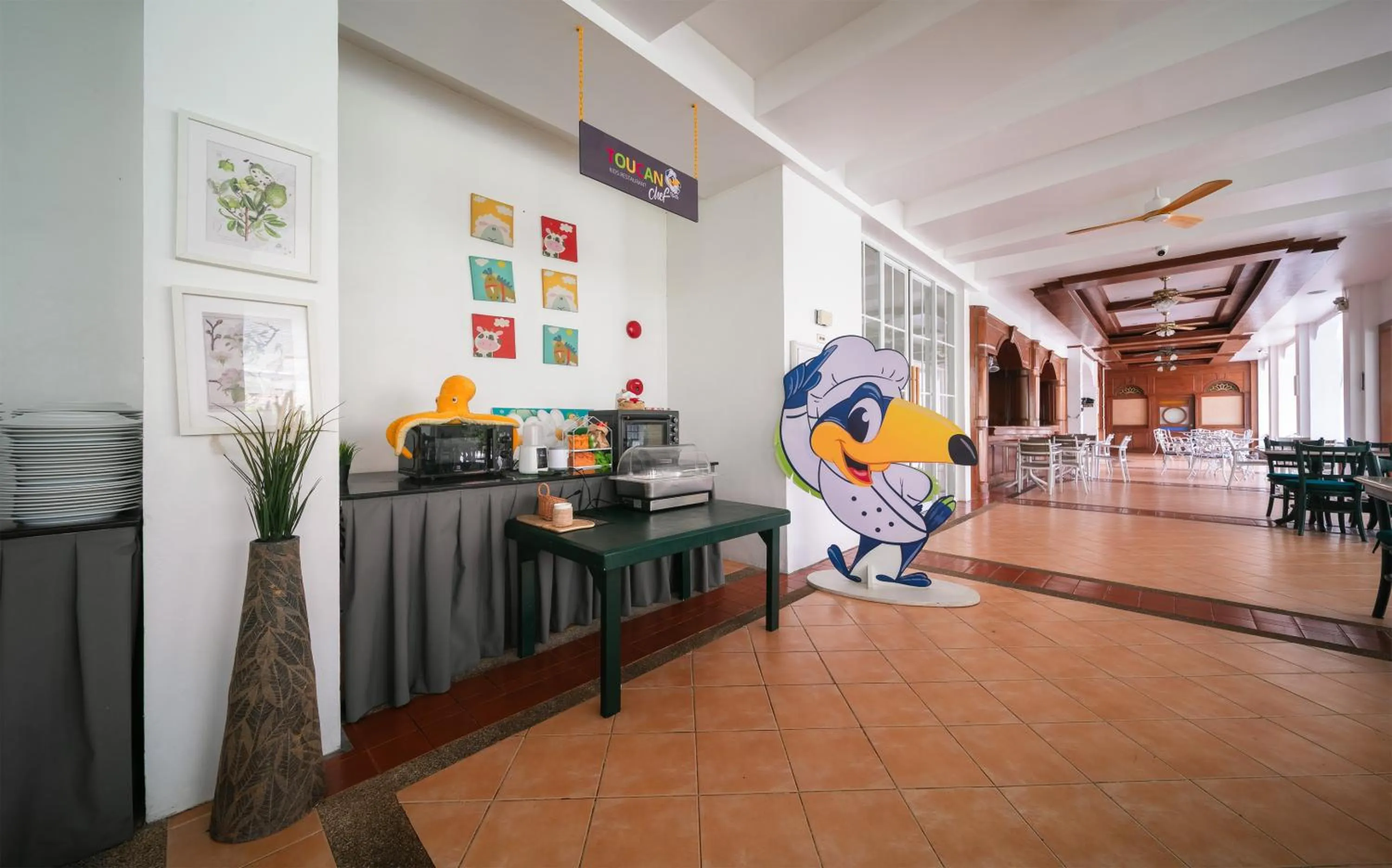 Restaurant/places to eat in The Old Phuket - Karon Beach Resort