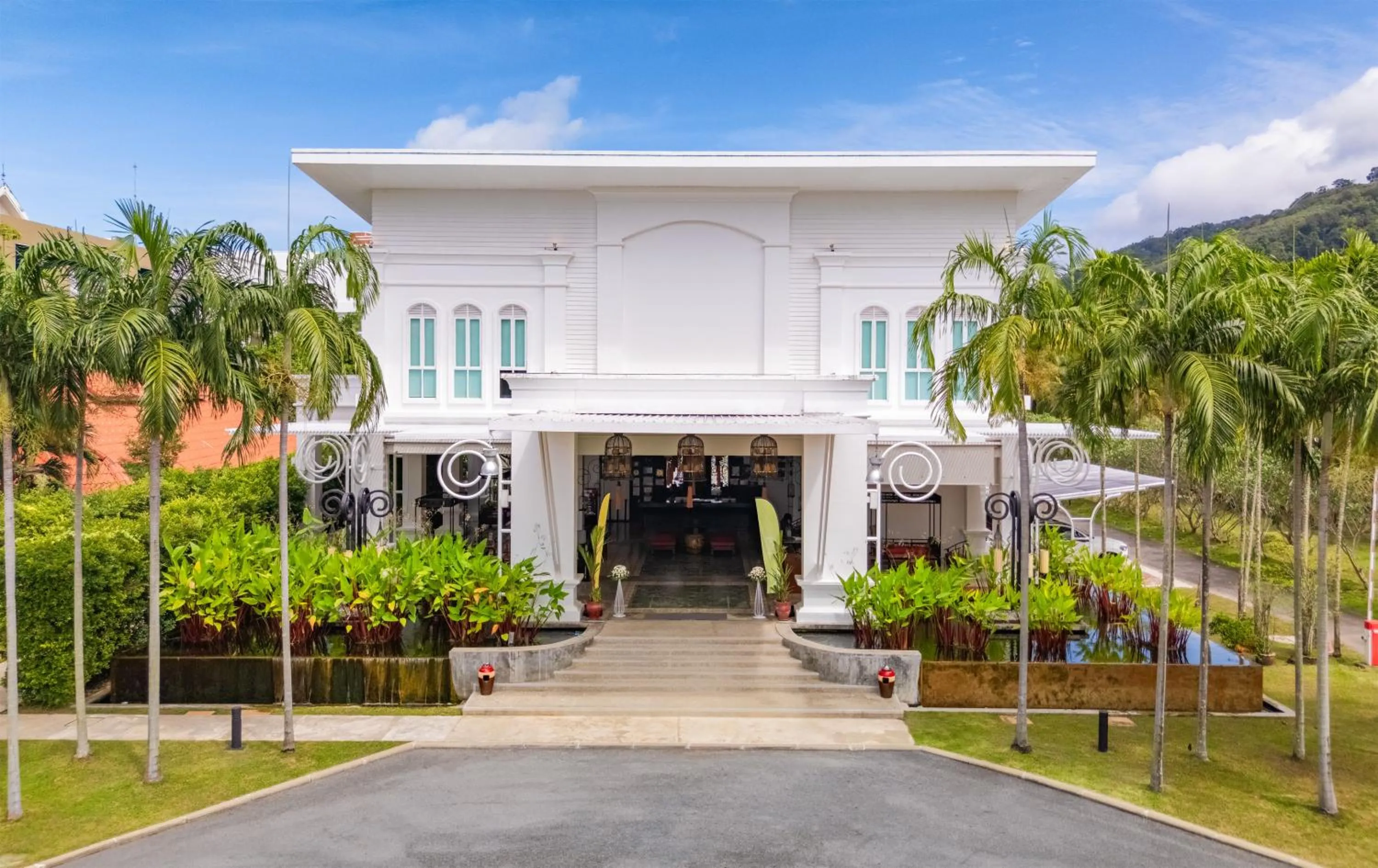 Property building in The Old Phuket - Karon Beach Resort