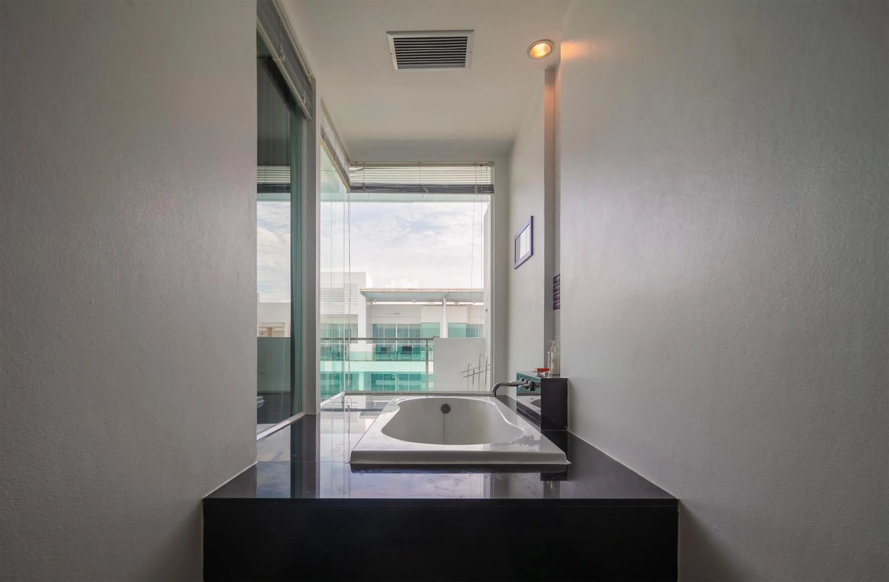 Bathroom in The Old Phuket - Karon Beach Resort