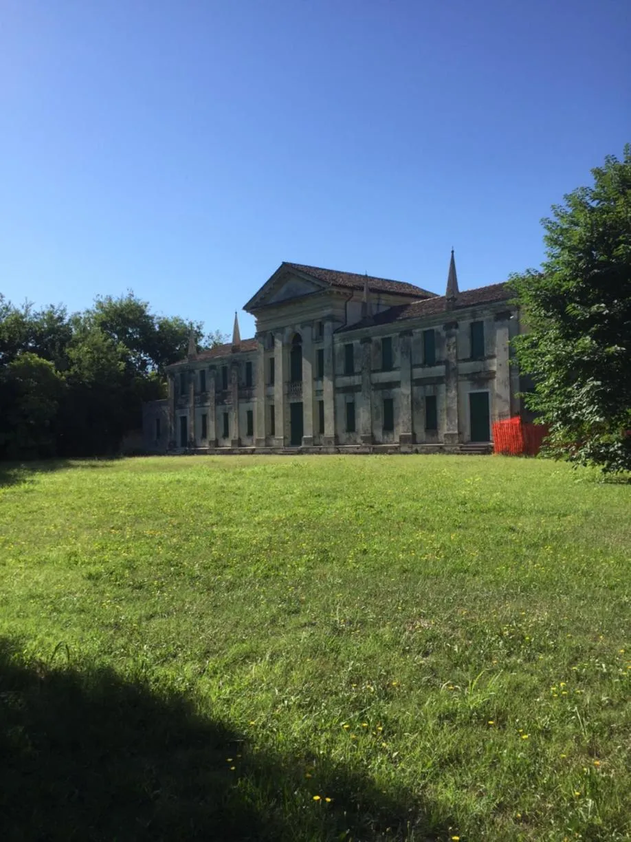Nearby landmark in Dimora Naviglio