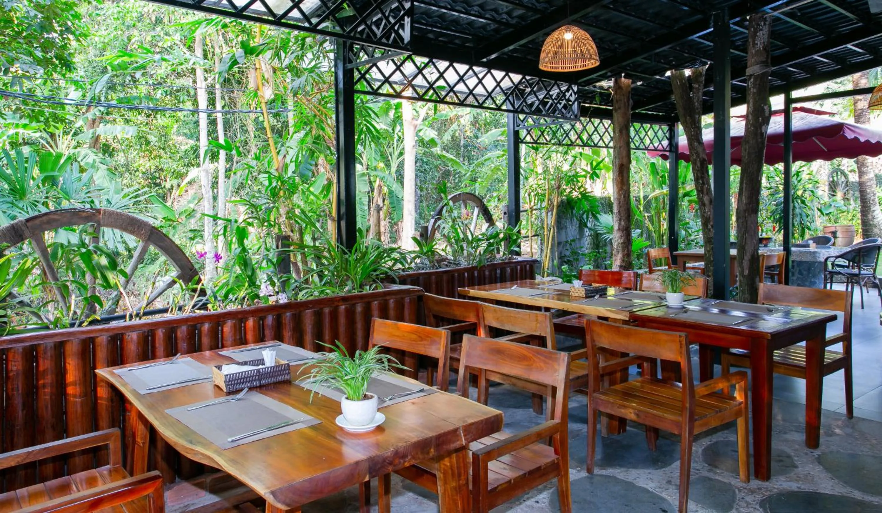 Restaurant/places to eat in Nadine Phu Quoc Resort & Spa