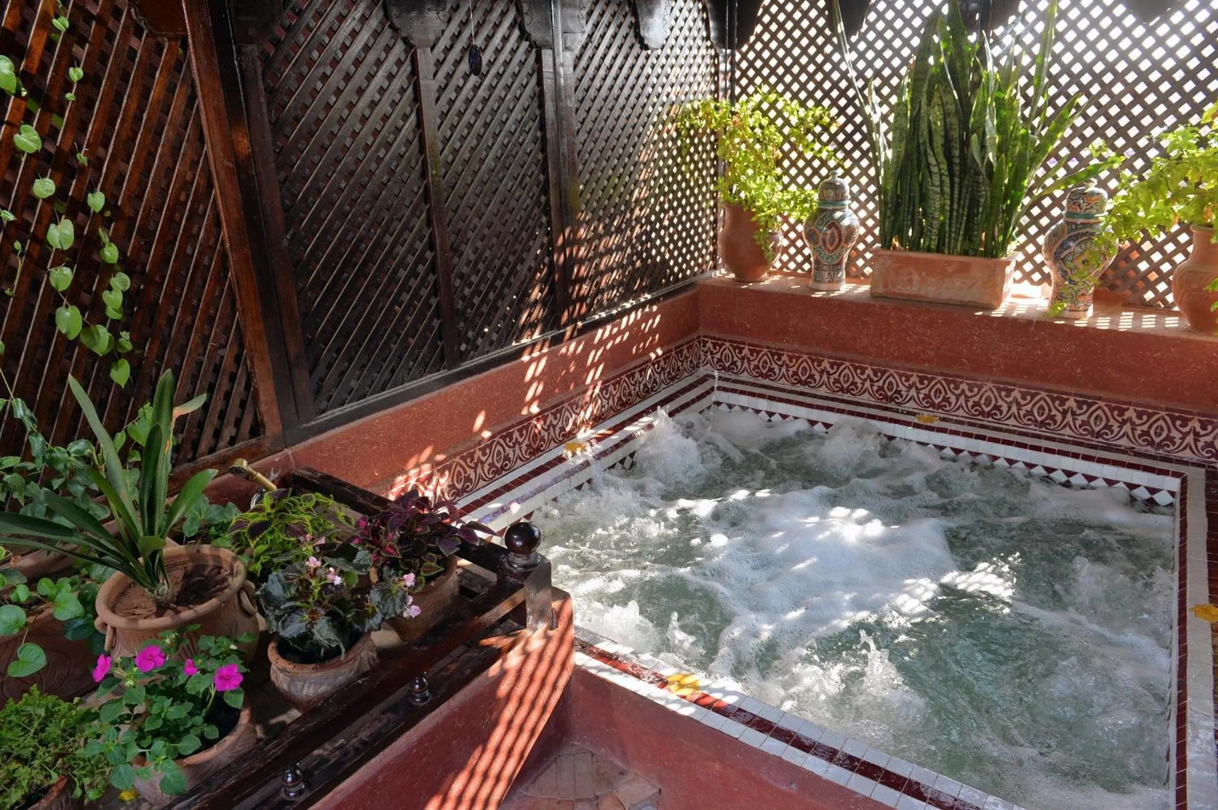 Spa and wellness centre/facilities in Riad La Porte Rouge By La Siredrah