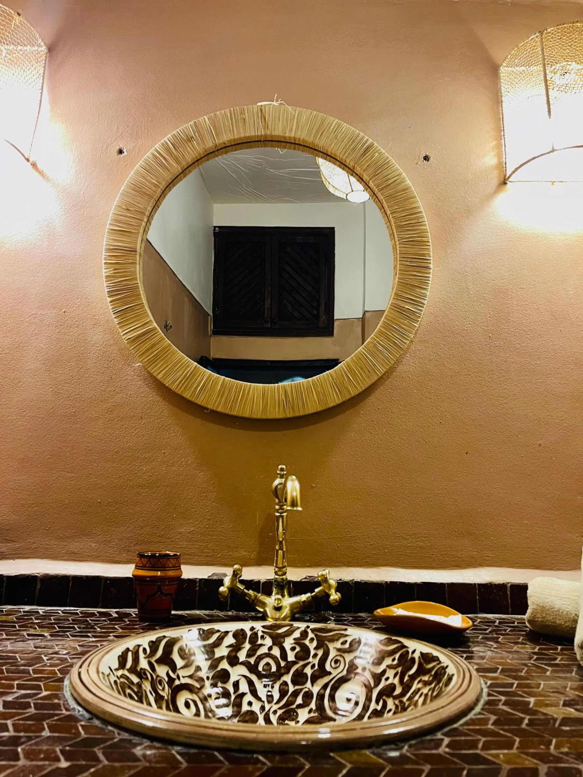 Bathroom in Riad La Porte Rouge By La Siredrah