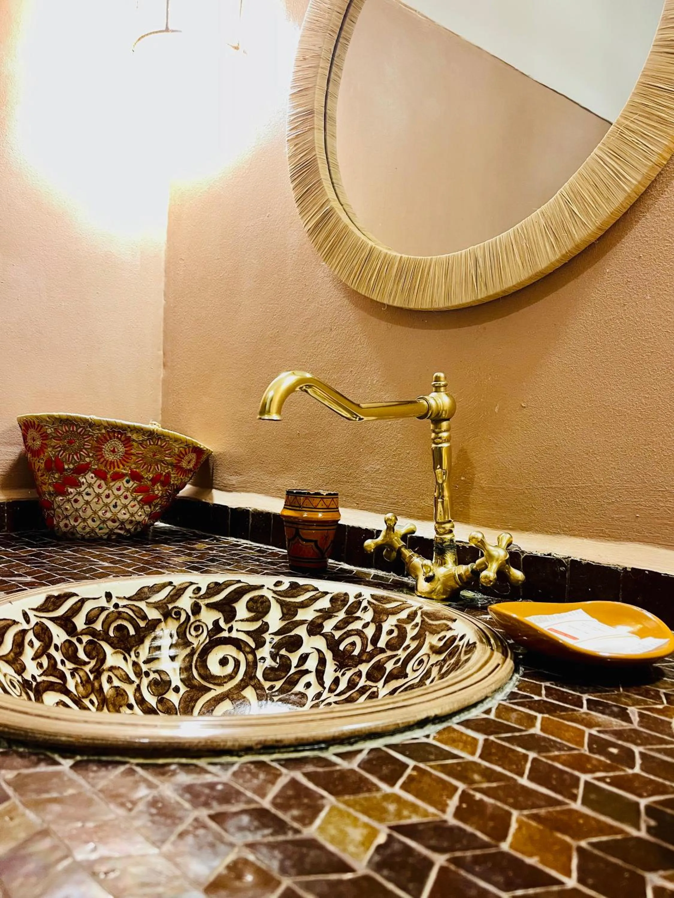 Bathroom in Riad La Porte Rouge By La Siredrah