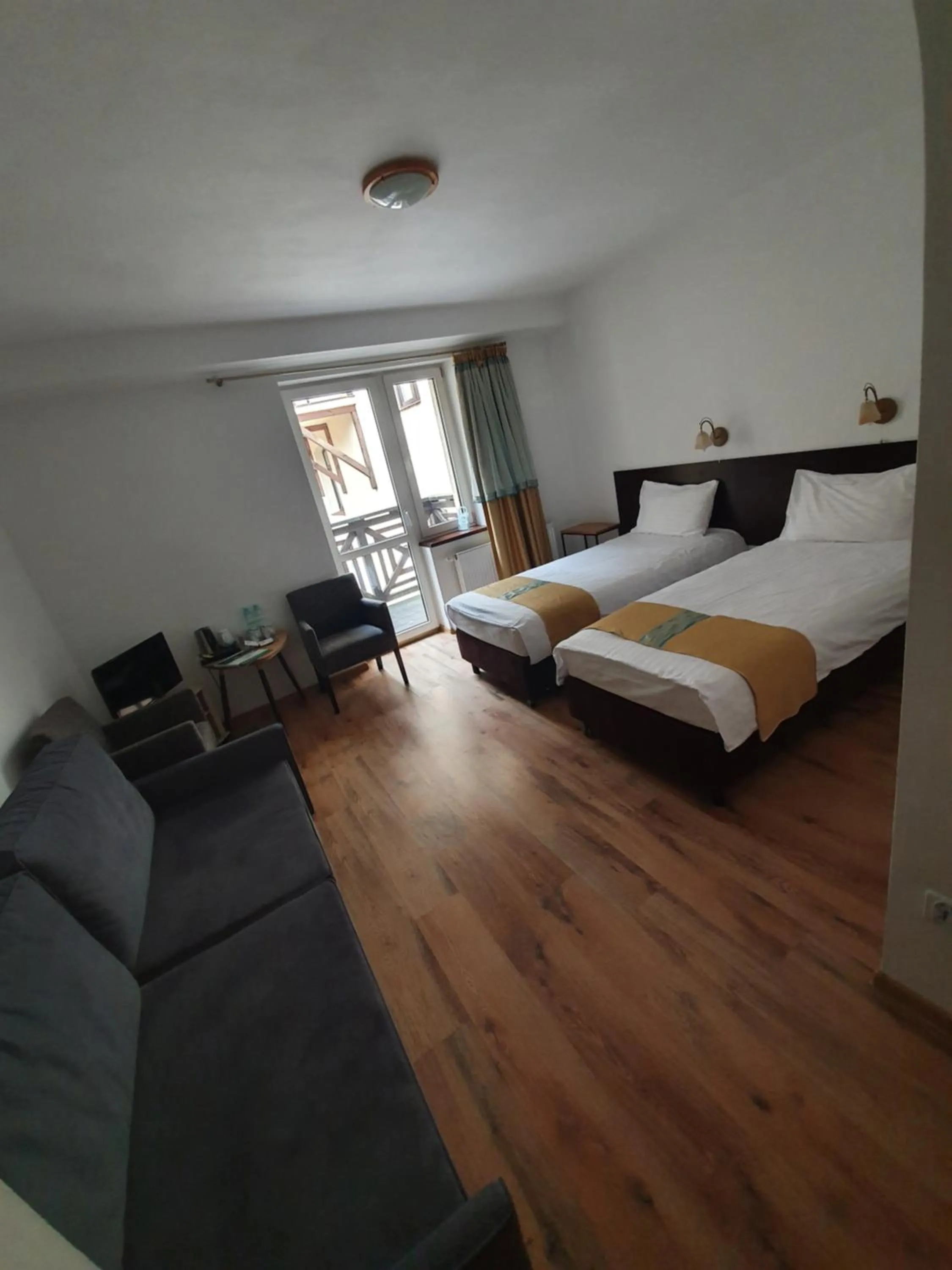 Bed in Przystanek Tleń