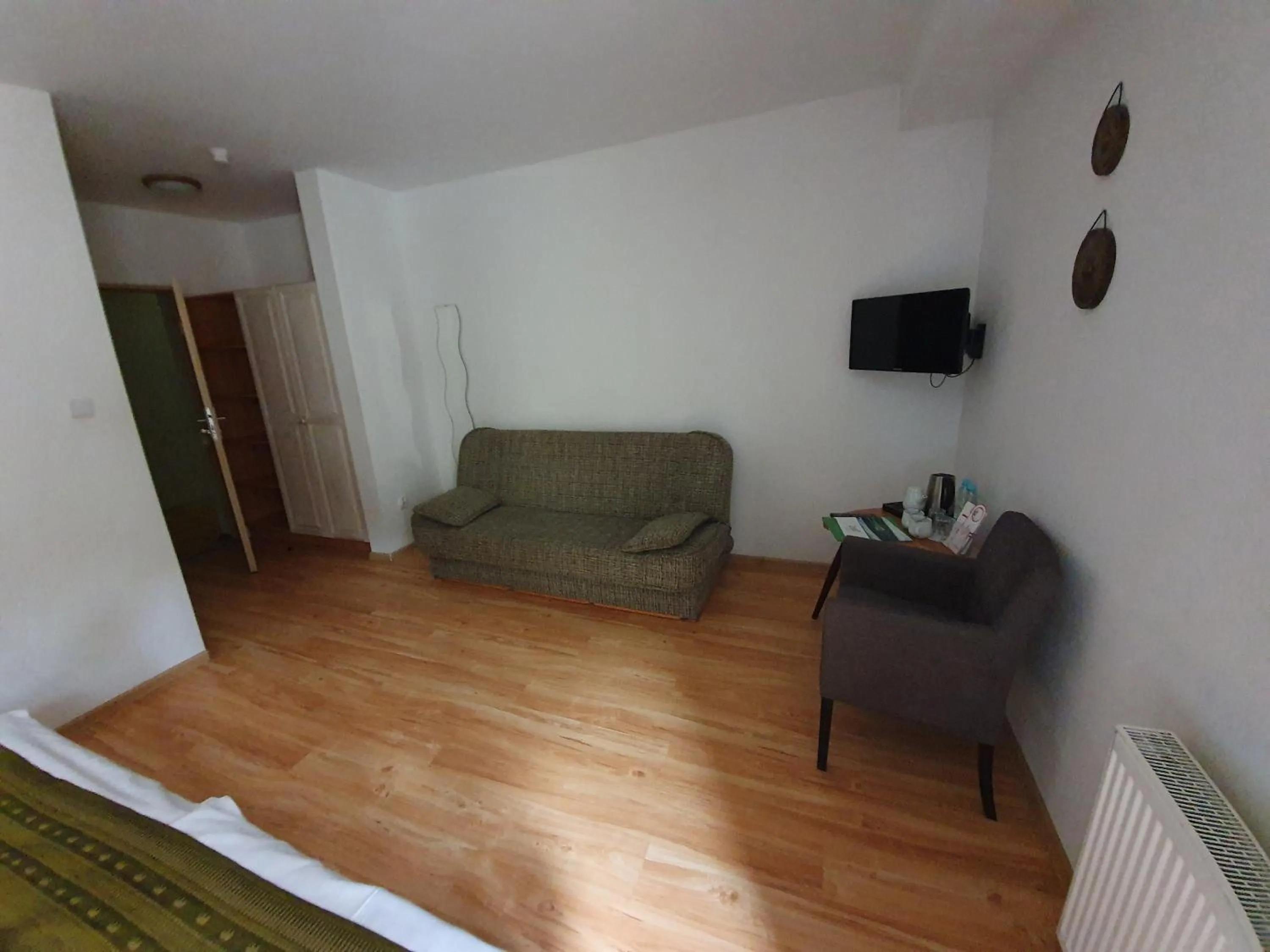 TV and multimedia in Przystanek Tleń