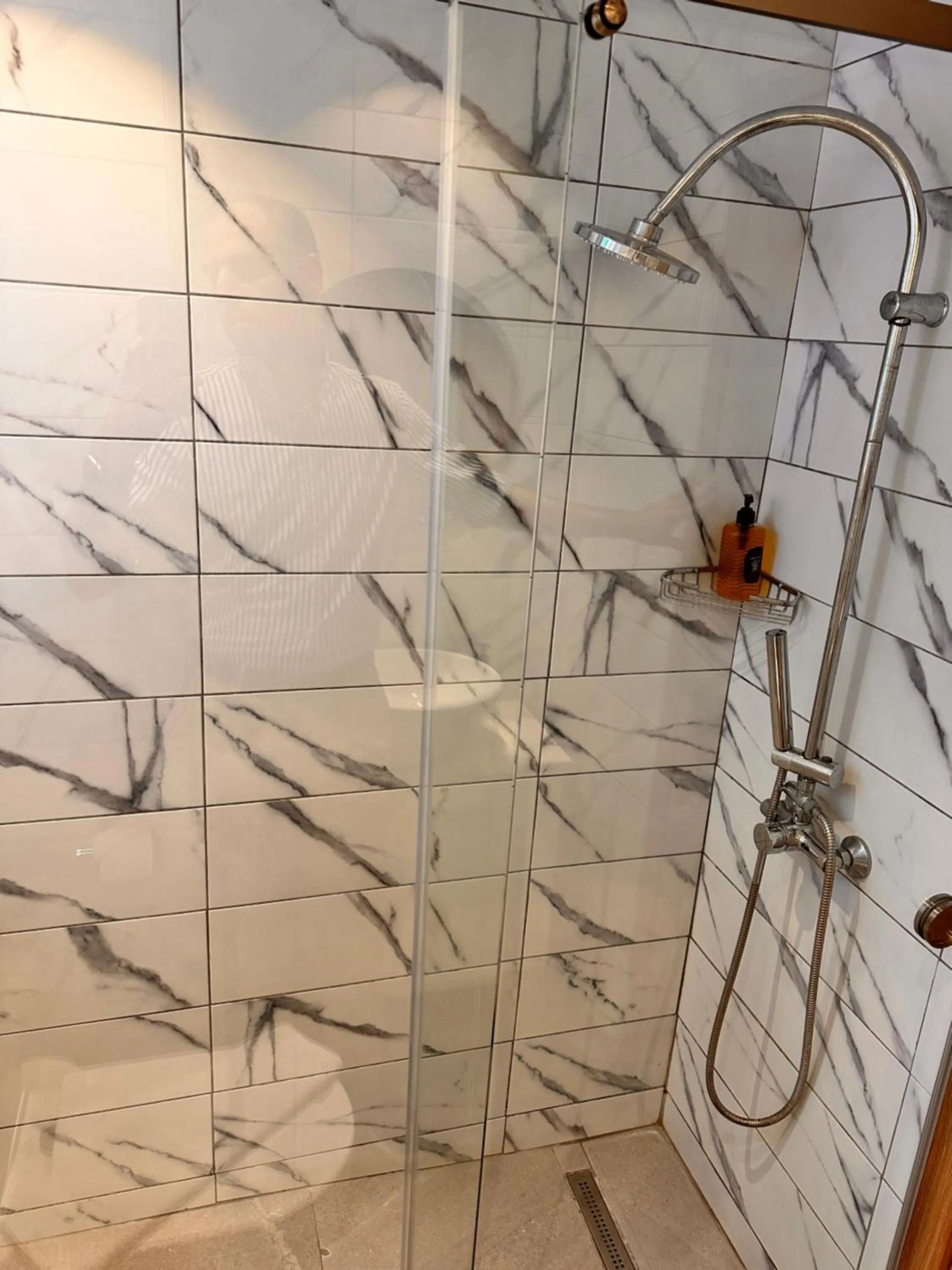 Shower in San Remo Hotel